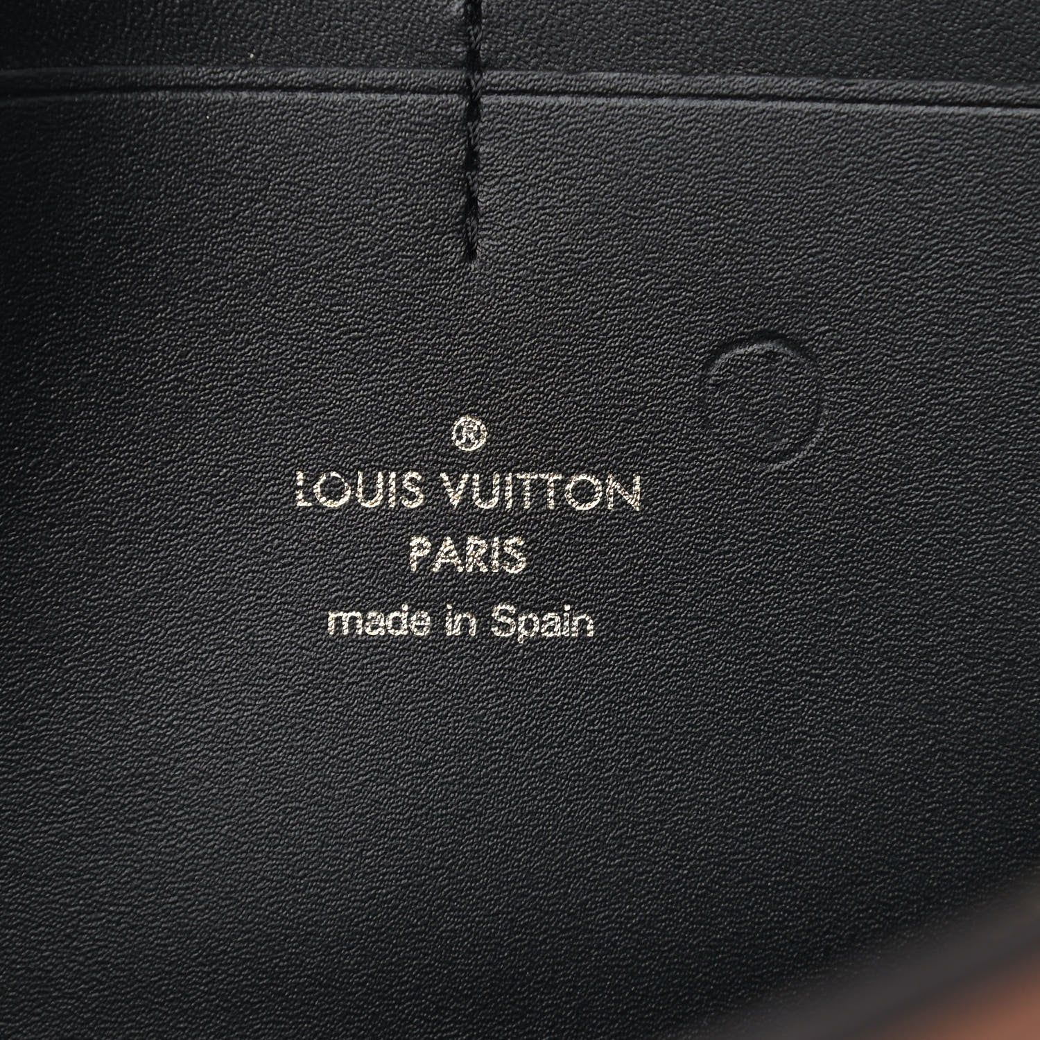 Louis Vuitton Taurillon Dauphine Bumbag Blackberry Snow 6 of 11