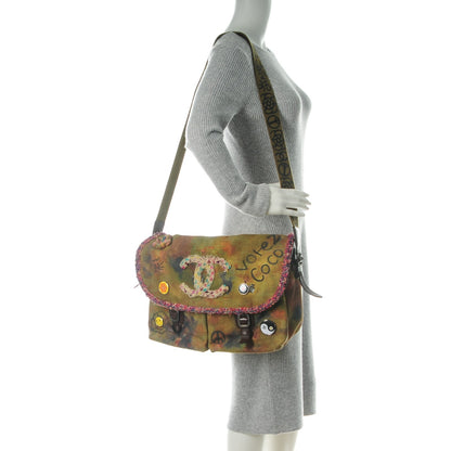 Chanel Washed Toile Large Graffiti On The Pavements Messenger Khaki Multicolor 2 of 7