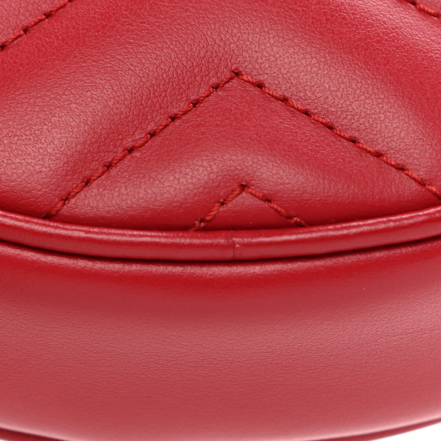 Gucci Calfskin Matelasse GG Marmont Round Wrist Wallet Hibiscus Red 10 of 12