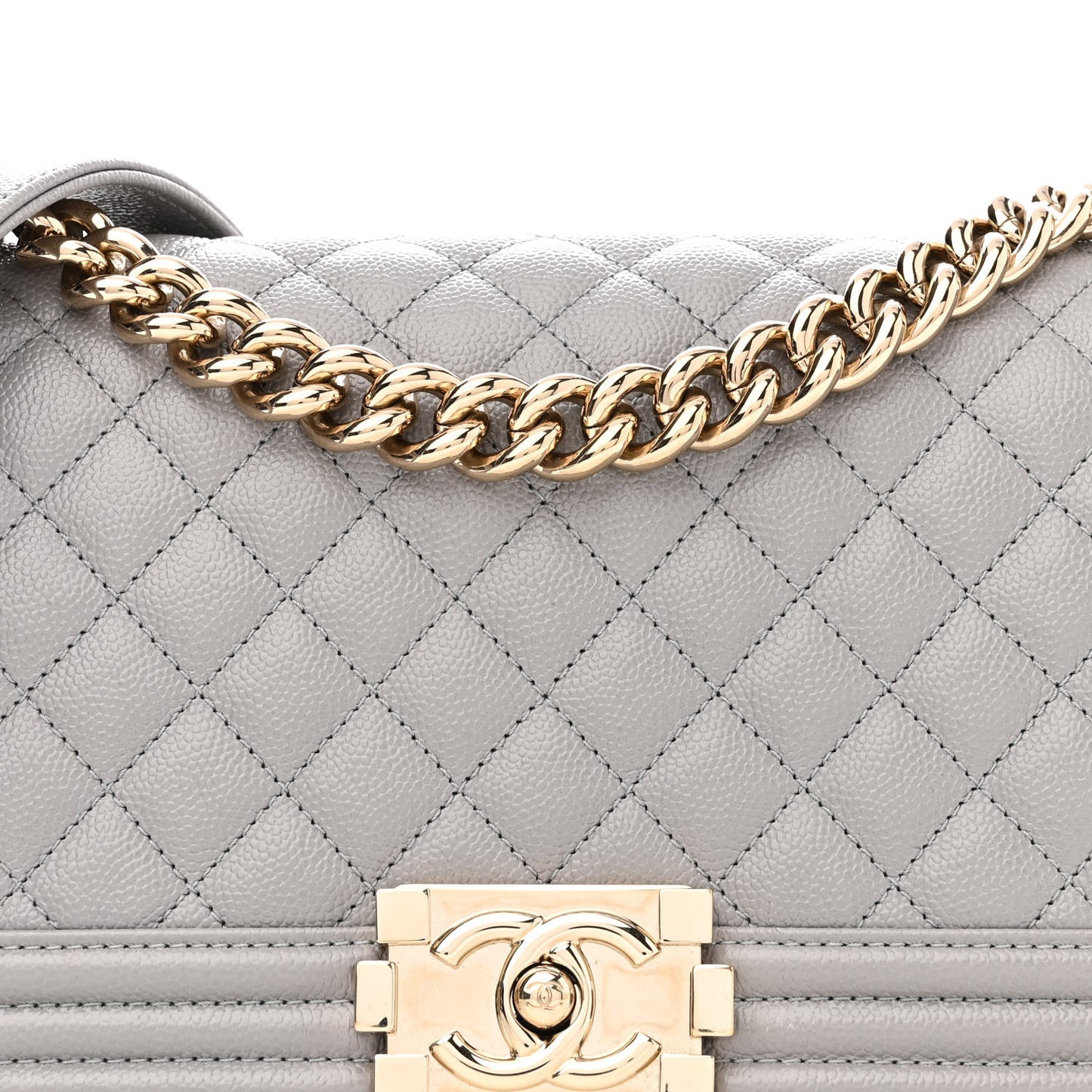 Caviar Quilted Medium Boy Flap Light Grey