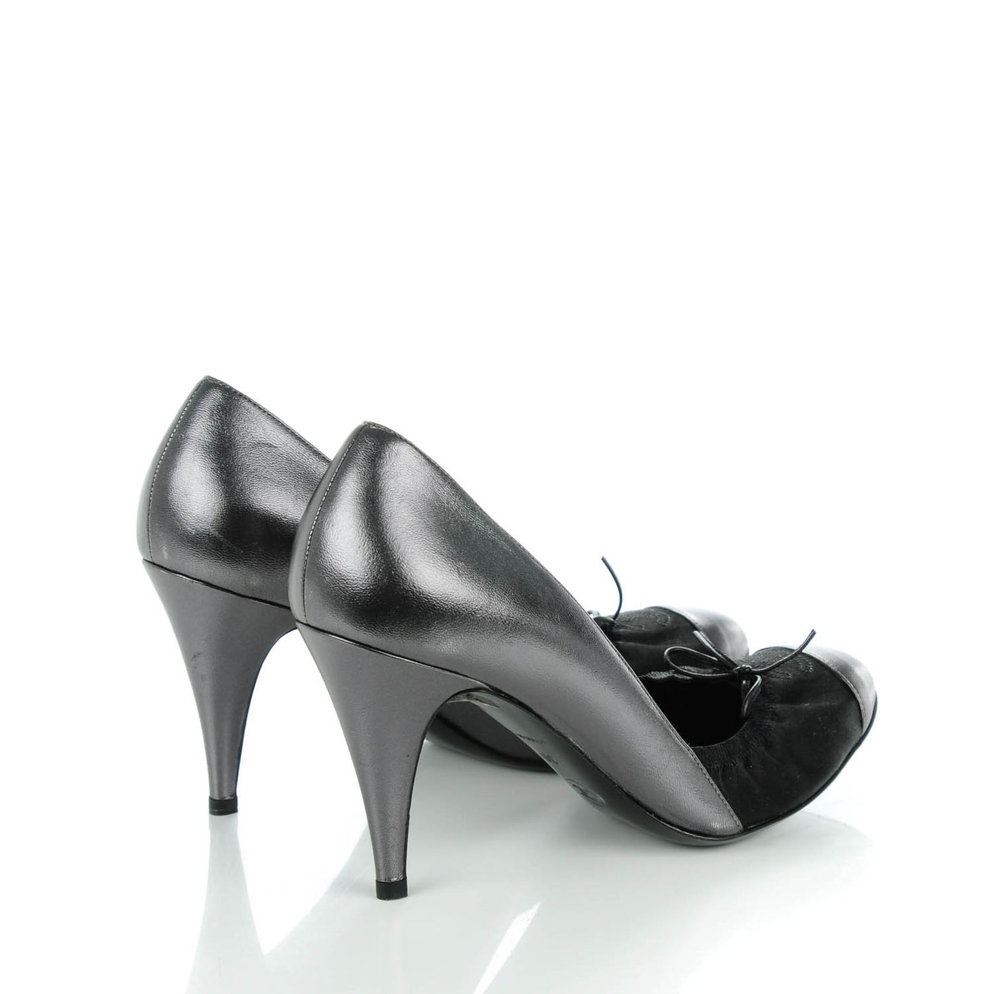 Metallic Lambskin Satin Elastic Cap Toe Pumps 39 Black Dark Silver