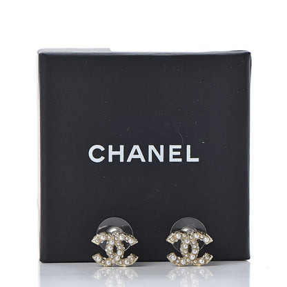 Chanel Pearl Crystal CC Earrings Gold 5 of 5