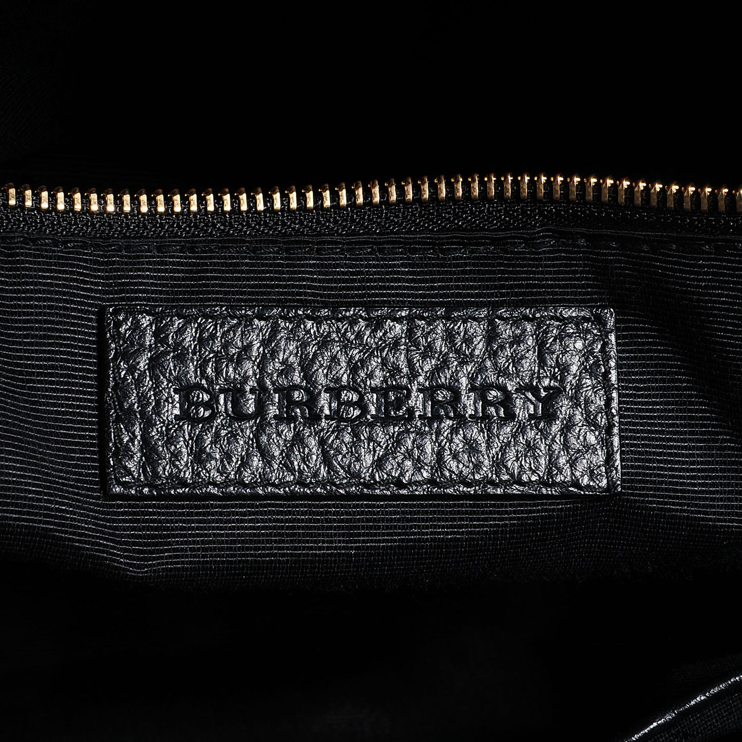 Signature Grain Leather Small Tote Black