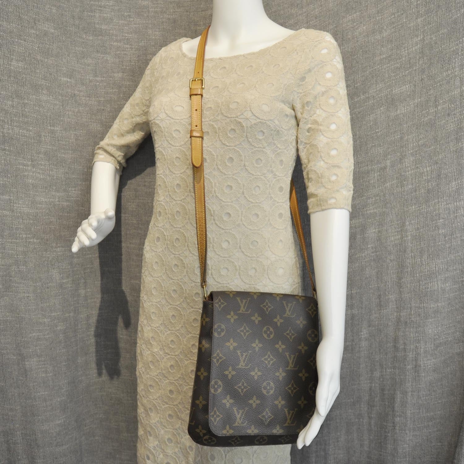 Louis Vuitton Monogram Musette Salsa Long Strap 3 of 9