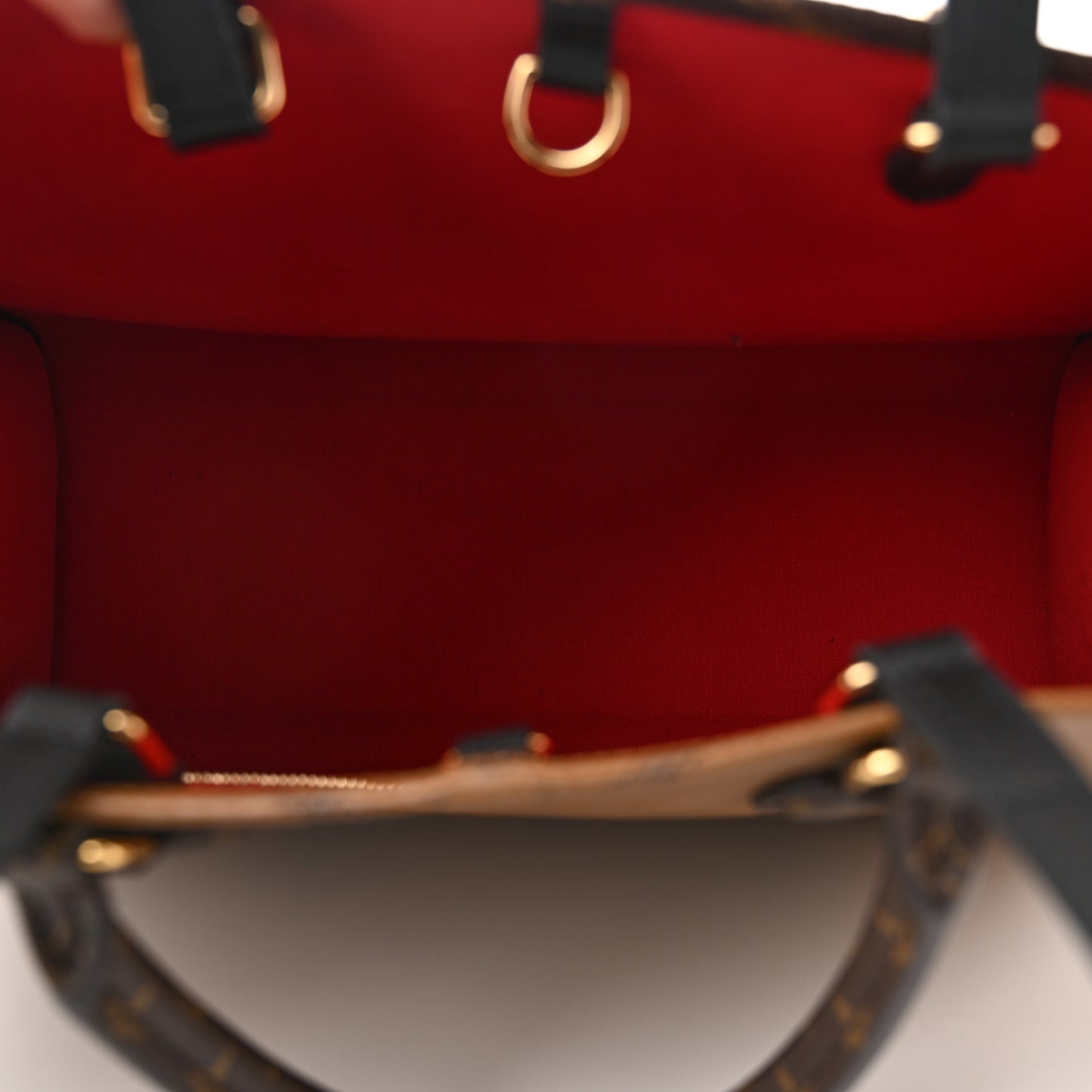 Reverse Monogram Giant Onthego MM