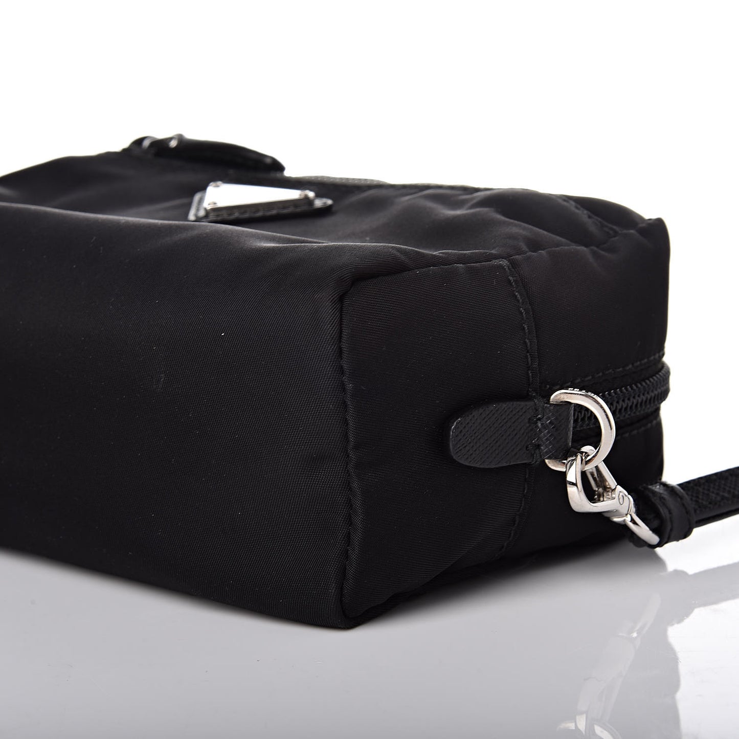 Tessuto Nylon Wristlet Black