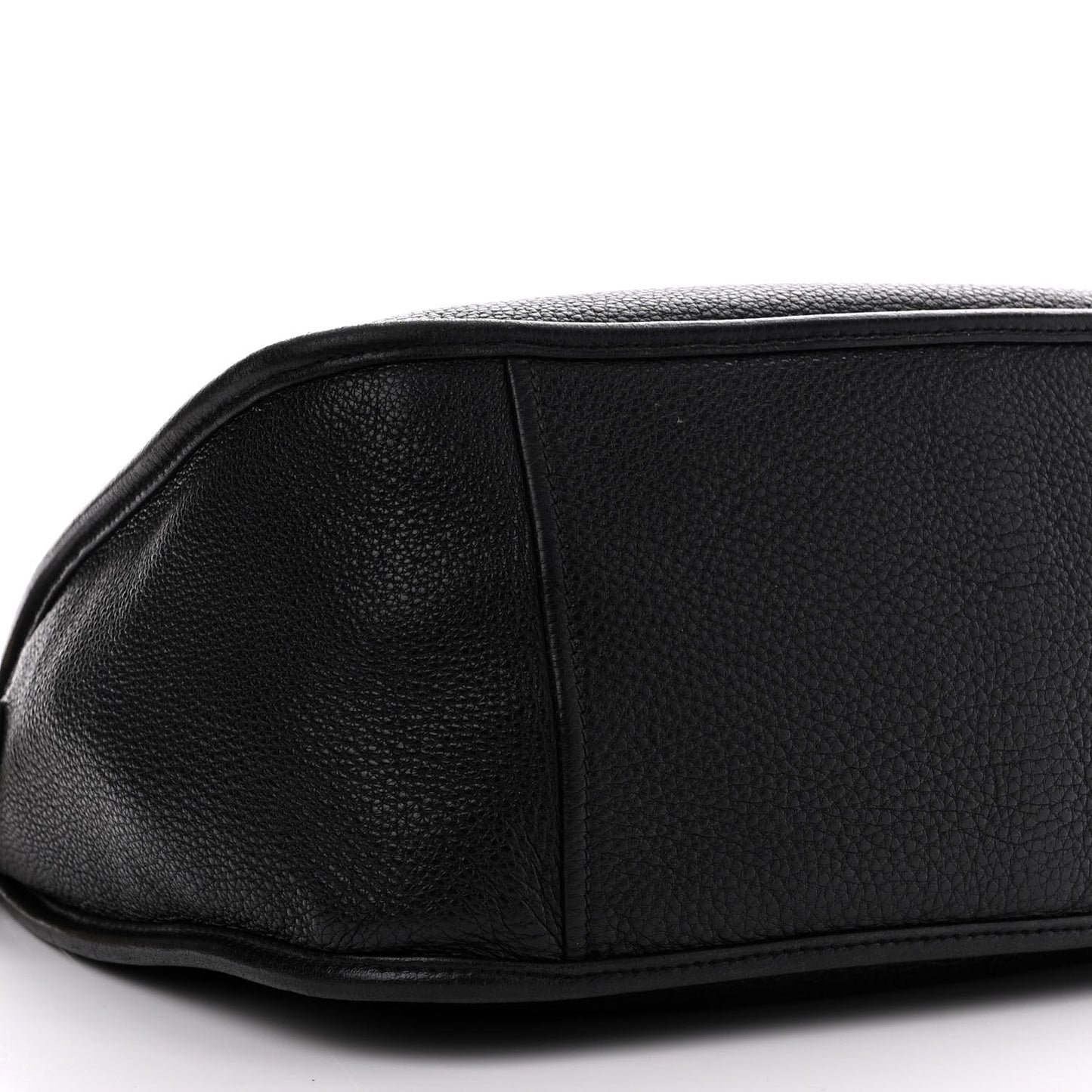 Vitello Daino Zippered Messenger Hobo Black