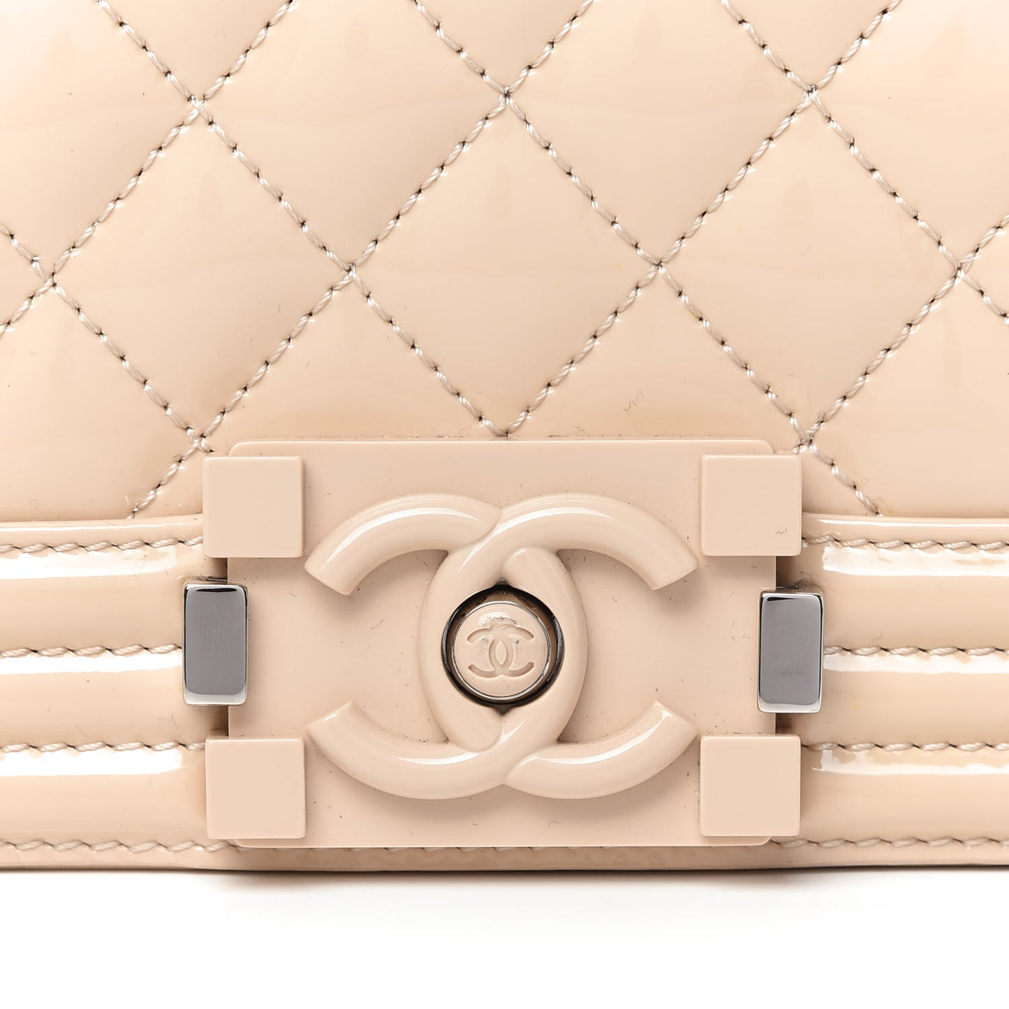 Patent Calfskin New Medium Boy Flap Plexiglass Beige
