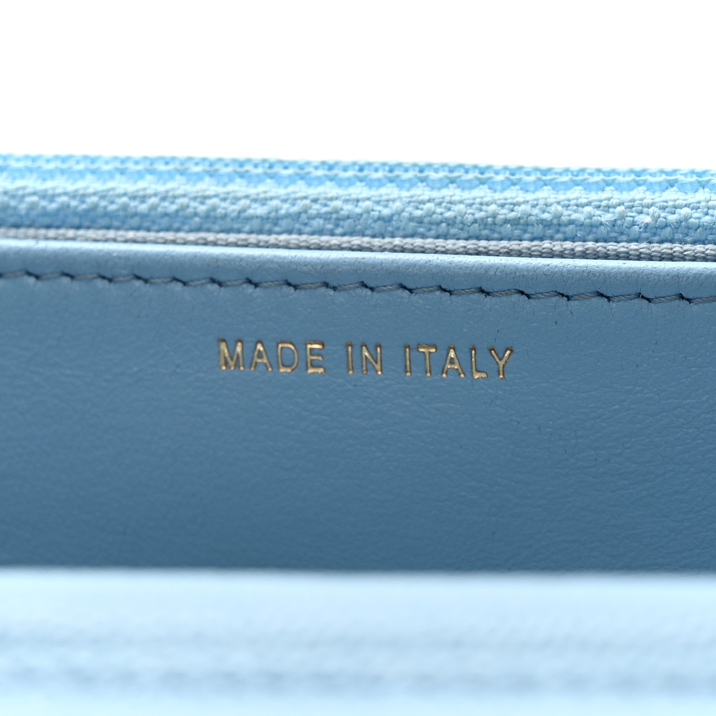 Caviar Quilted Crystal CC Wallet On Chain WOC Light Blue