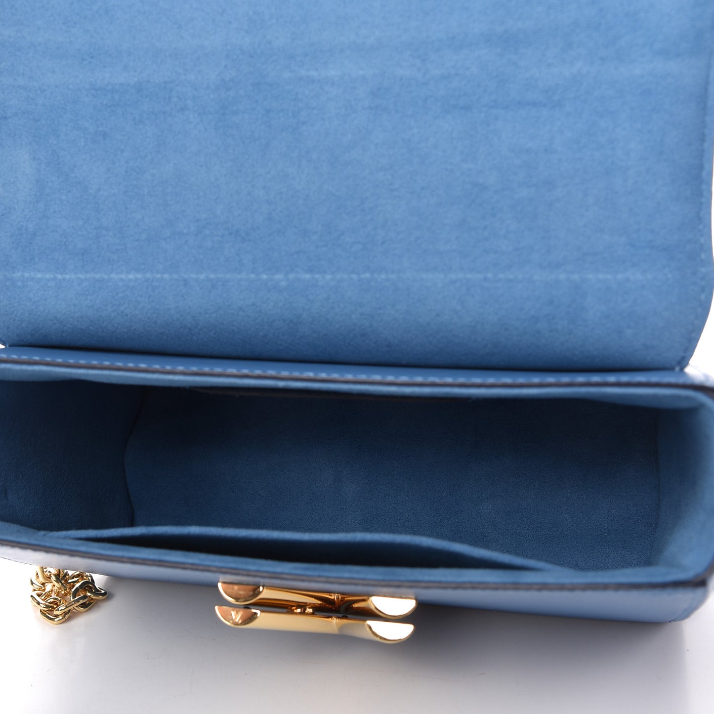 Epi Twist Shoulder Bag MM Blue Jean