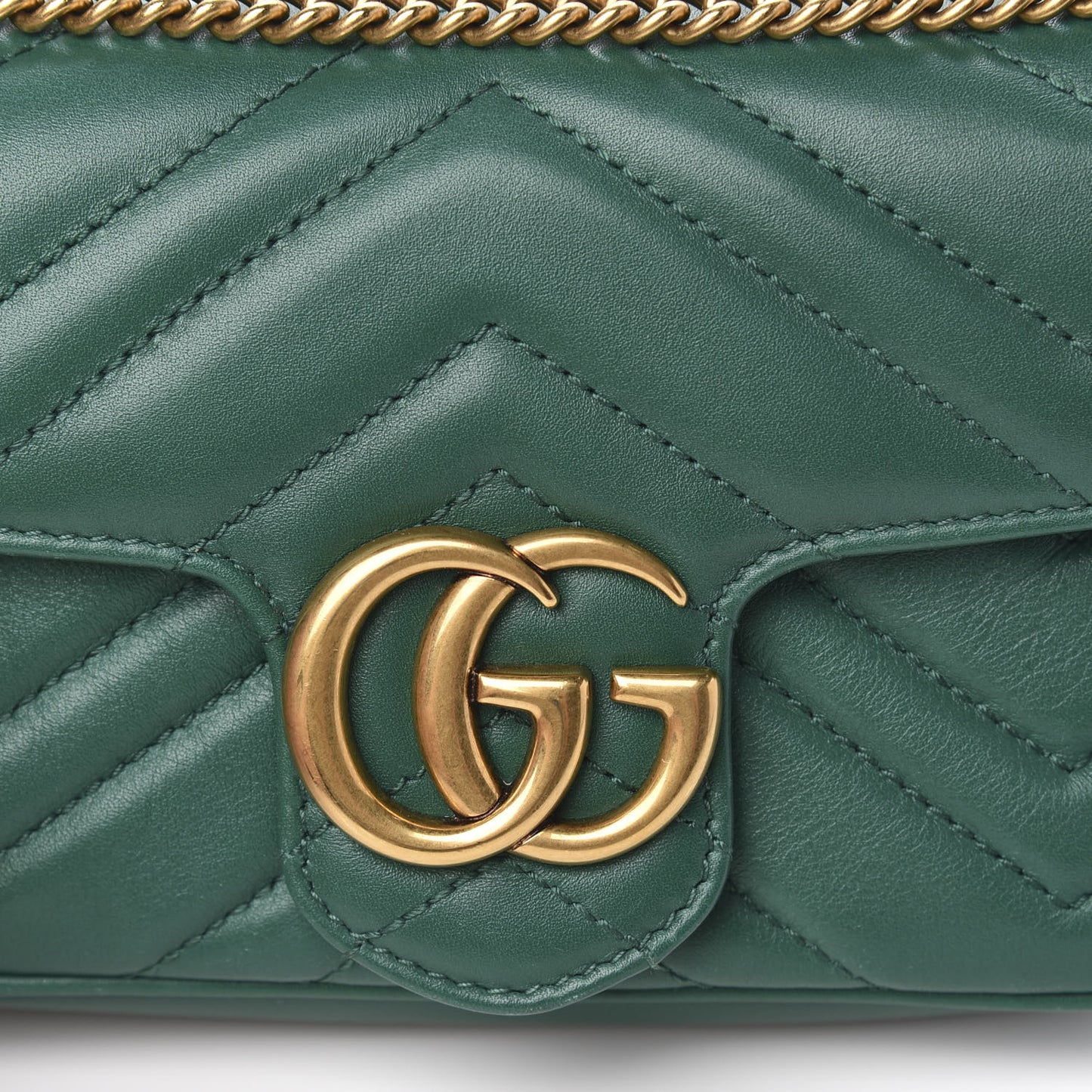 Calfskin Matelasse Super Mini GG Marmont Shoulder Bag Emerald Green