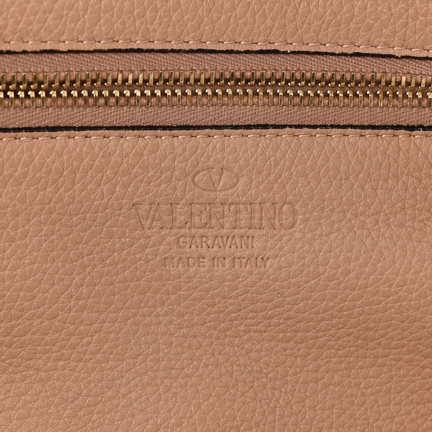 Pebbled Calfskin Medium Rockstud Tote Skin Sorbet