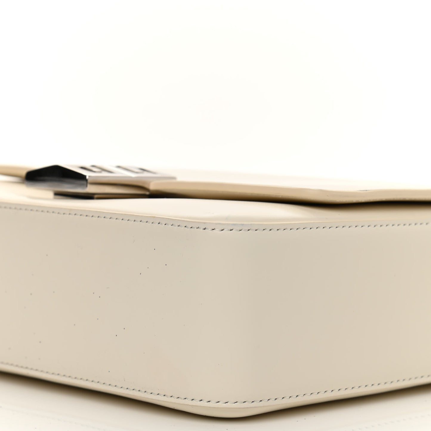 Box Calfskin Medium 4G Shoulder Bag Ivory