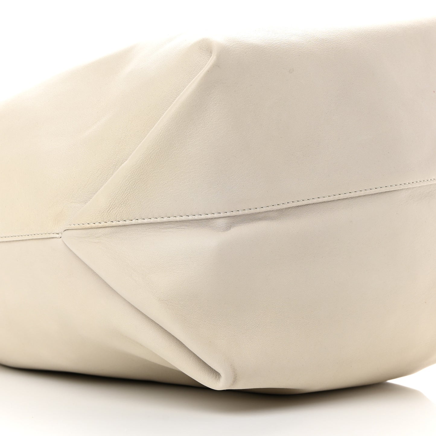 Lambskin Teddy Drawstring Bag Crema Soft