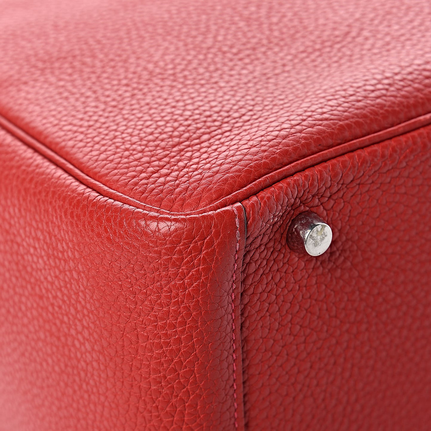 Taurillon Clemence Lindy 30 Rouge Casaque