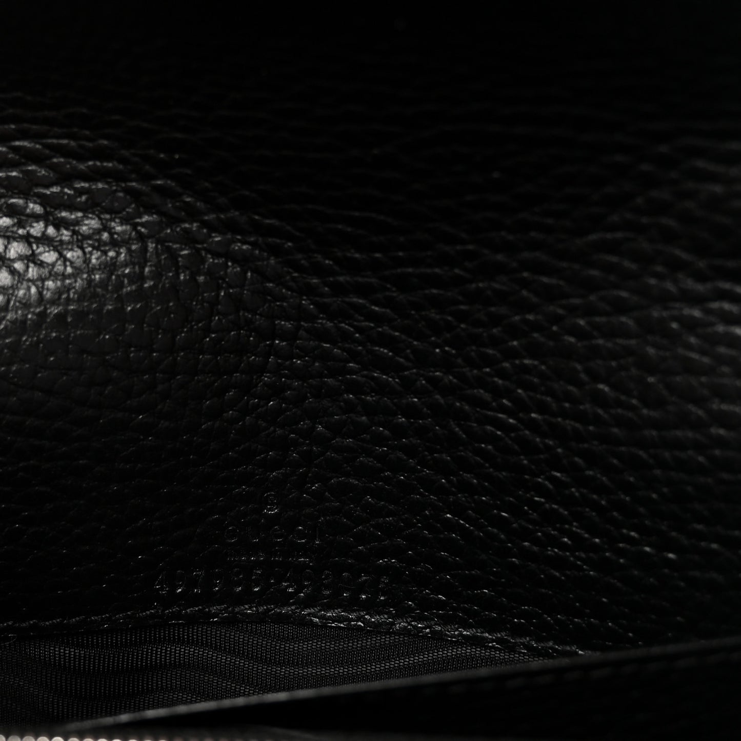 Dollar Calfskin Enamel Monochrome Mini GG Marmont Chain Wallet Black