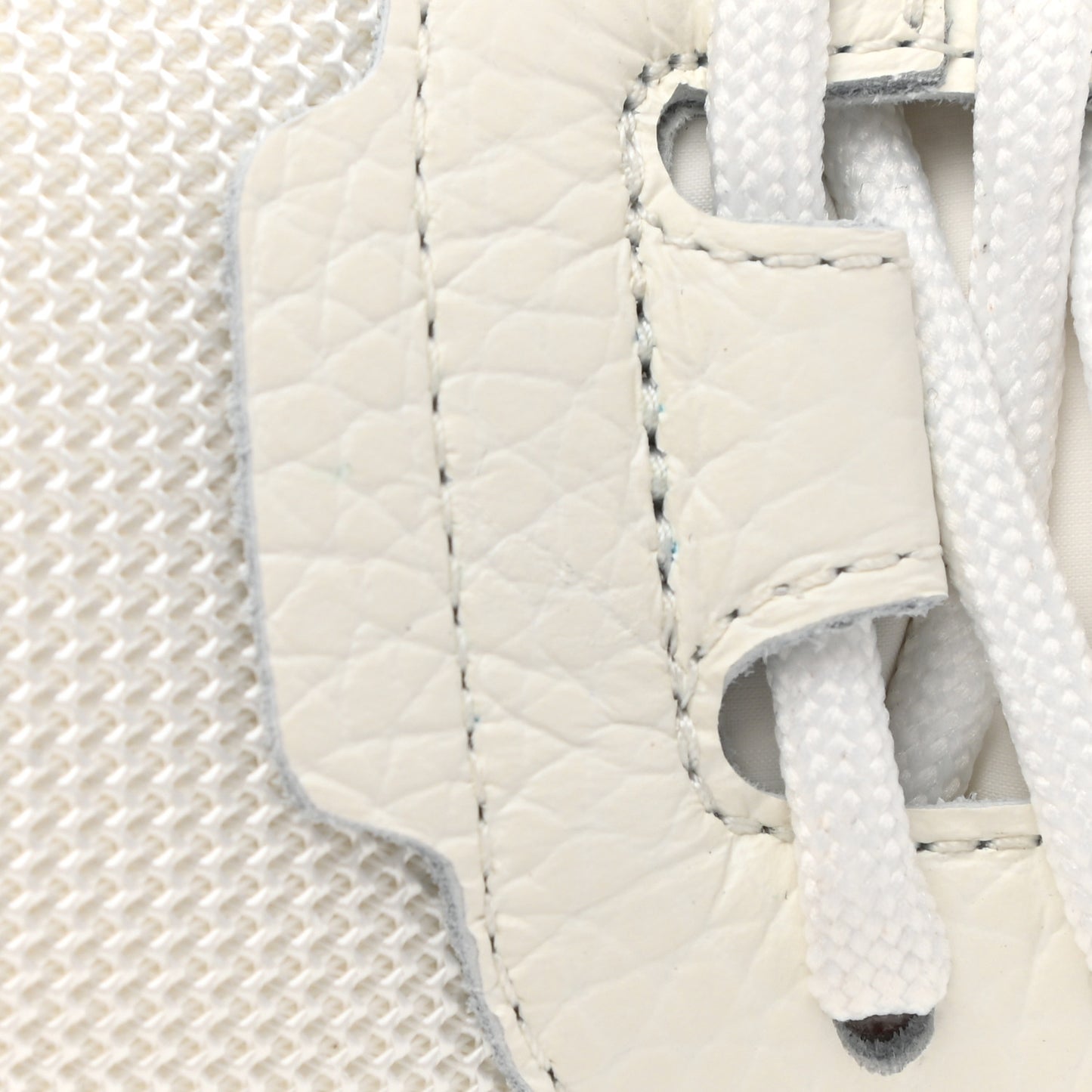 Suede Fabric Grained Calfskin Womens CC High Top Sneakers 40.5 White