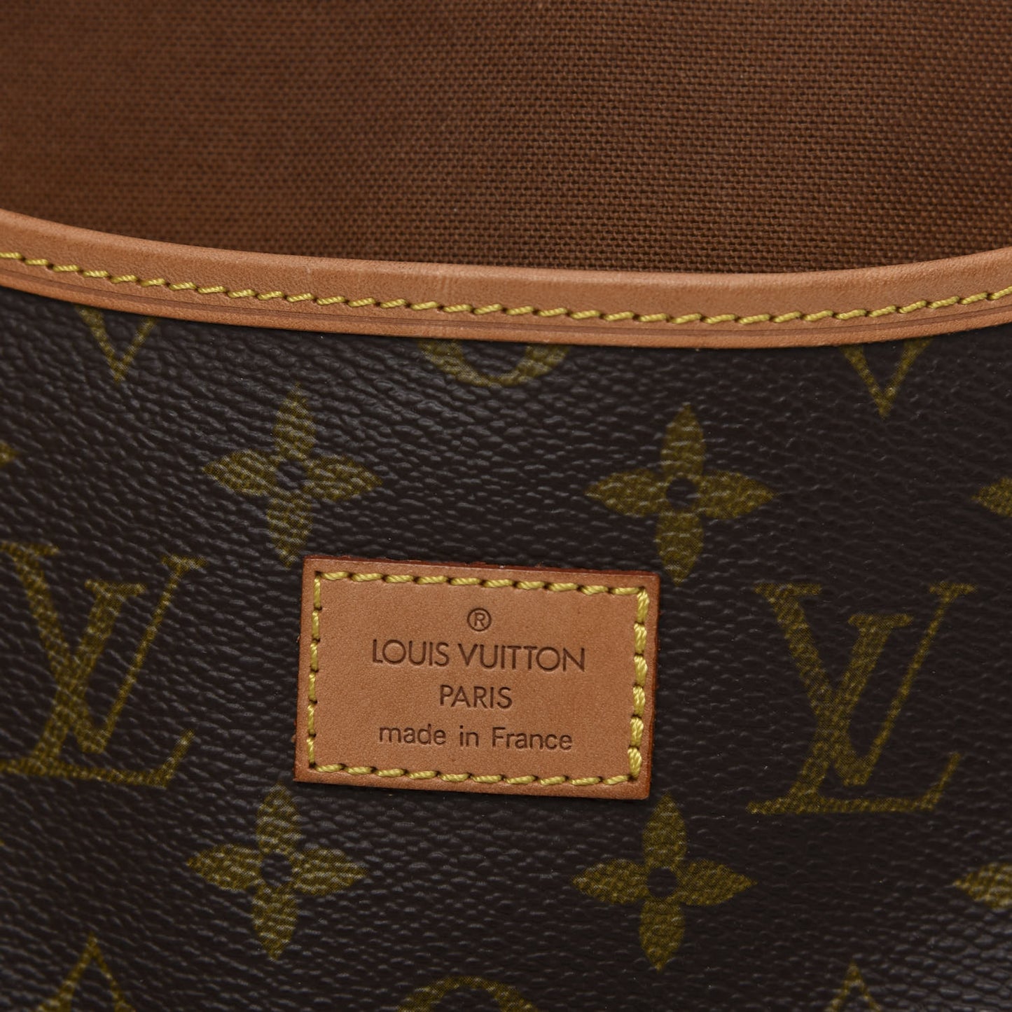 Monogram Saumur 35