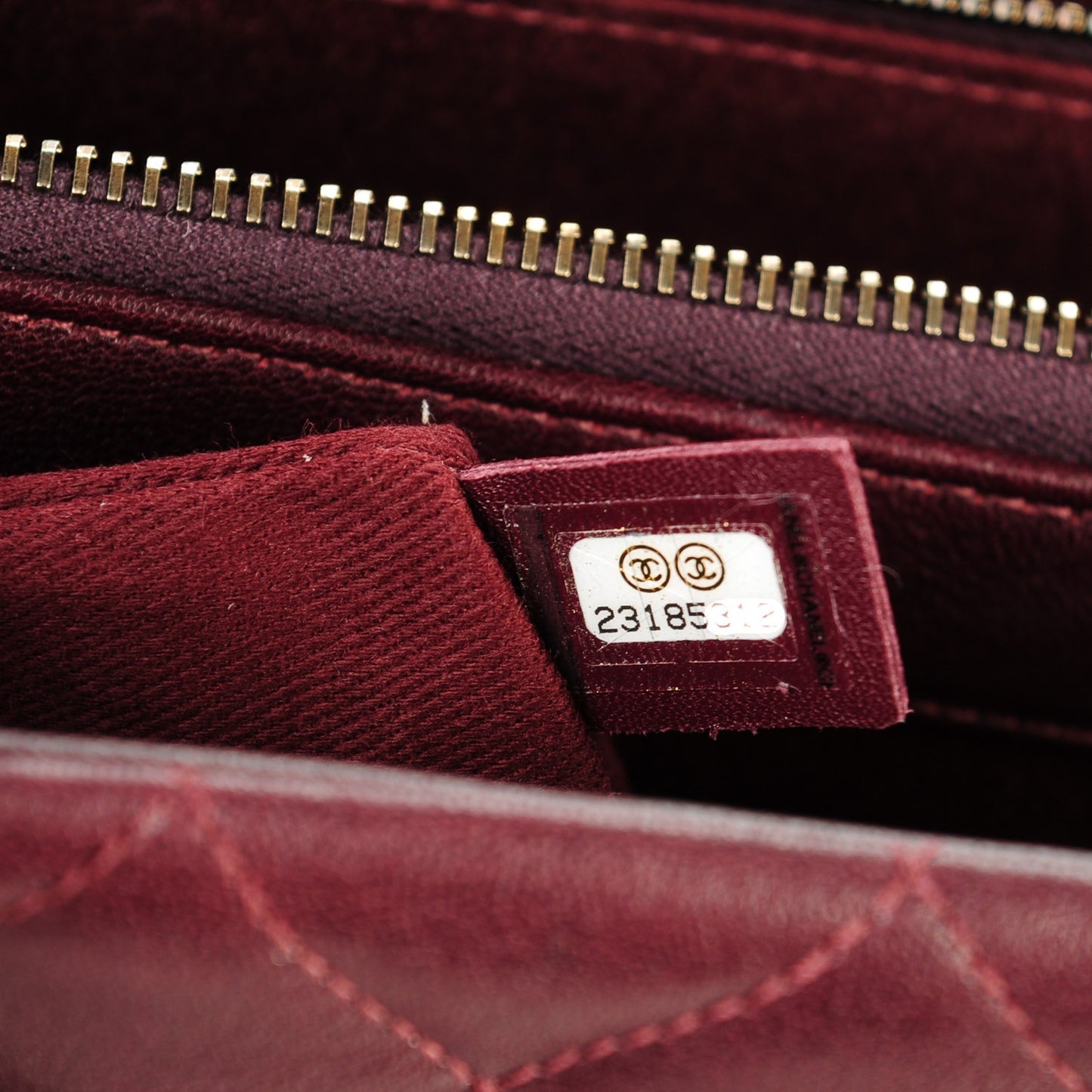 Shiny Sheepskin Quilted Large Trapezio Flap Dark Burgundy