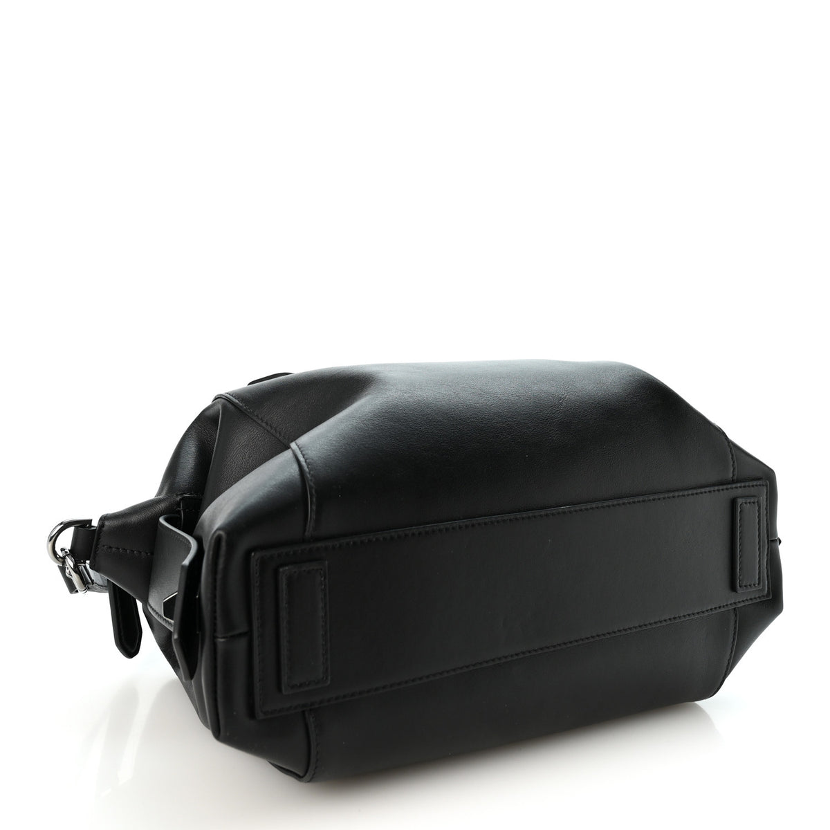 Smooth Calfskin Small Soft Antigona Black