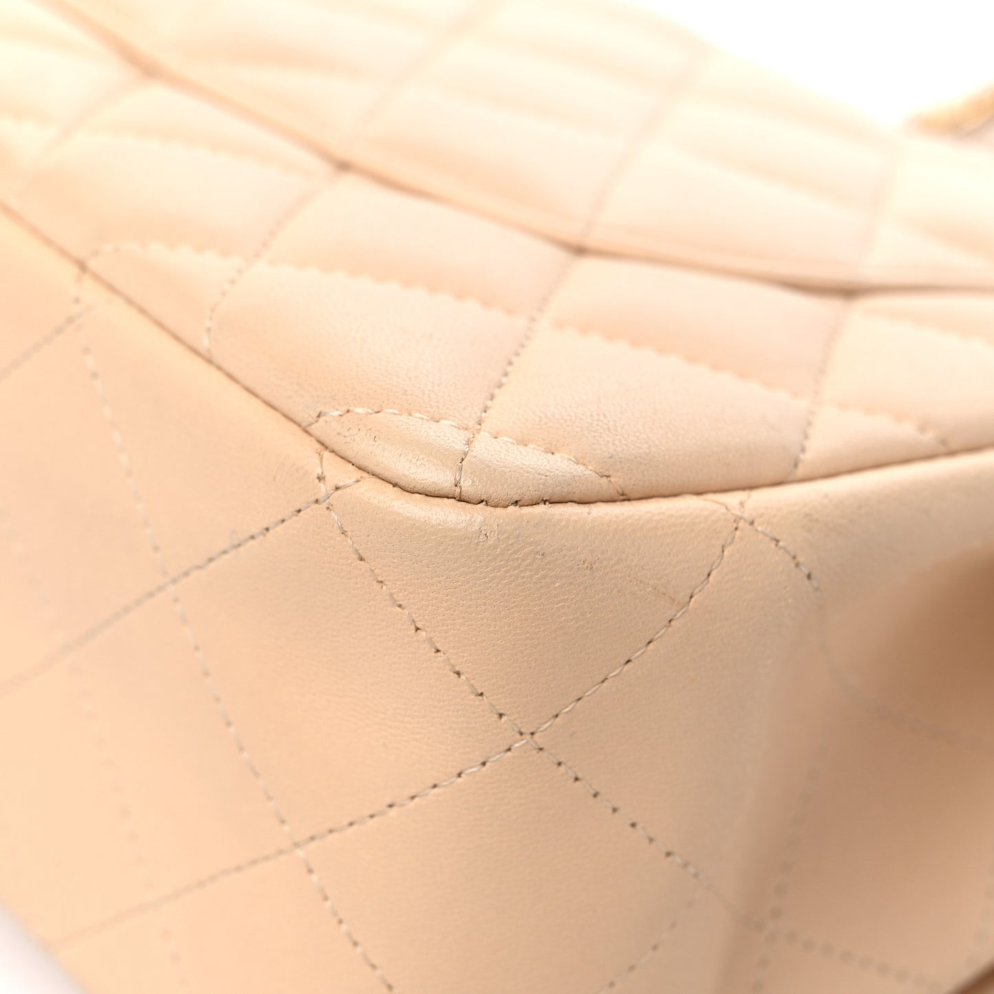 Lambskin Quilted Jumbo Double Flap Beige Clair
