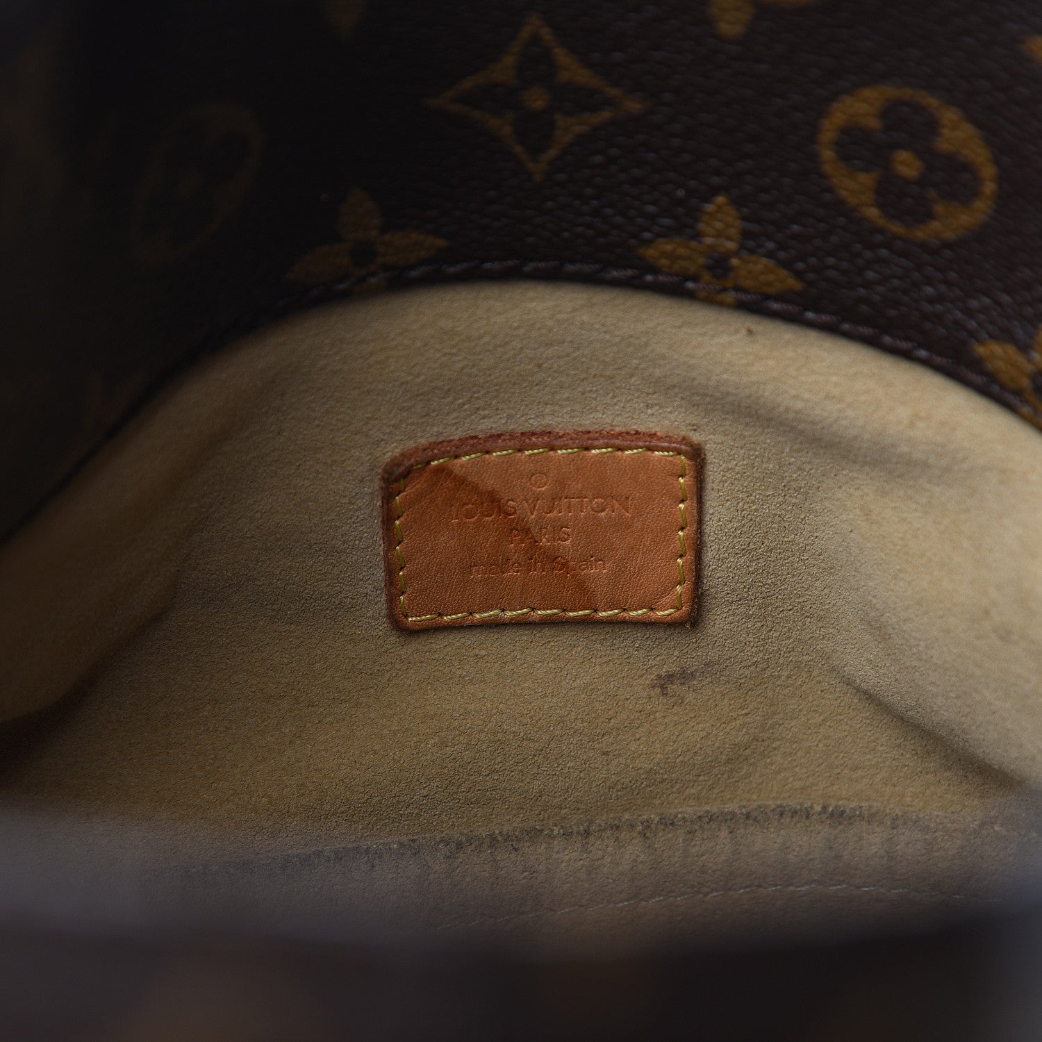 Louis Vuitton Monogram Artsy MM 5 of 11