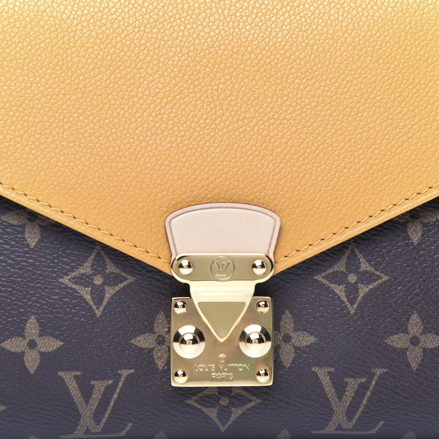 Monogram Pallas Chain Safran