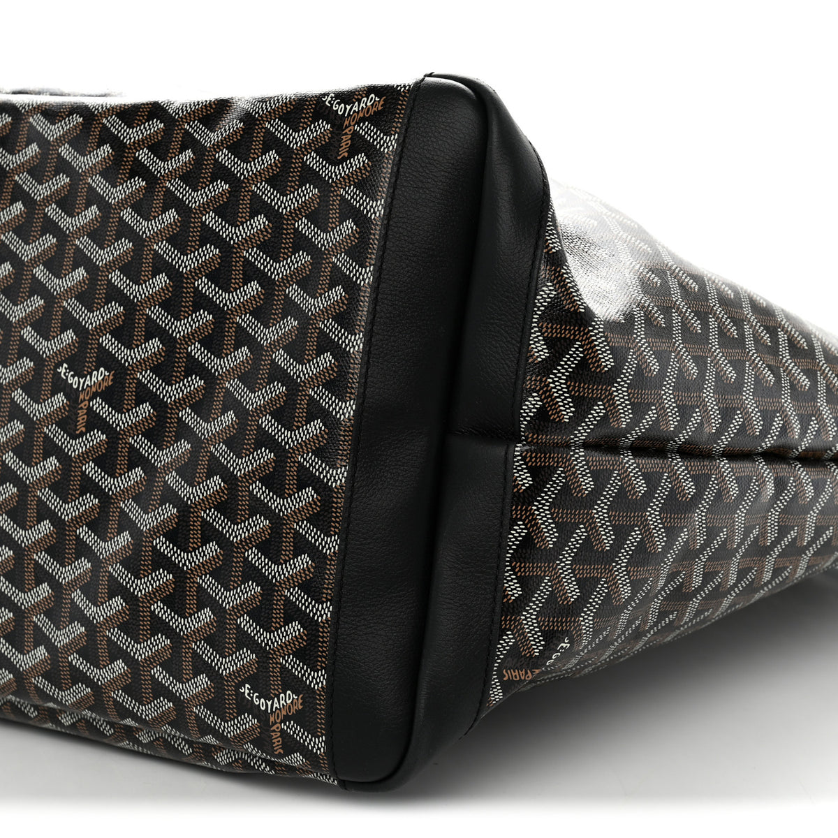 Goyardine Artois GM Black