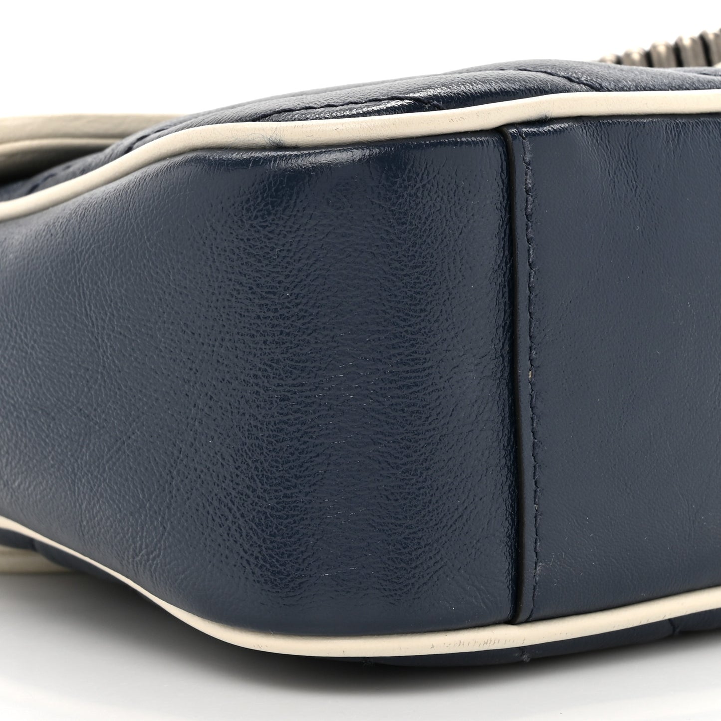 Vintage Effect Calfskin Matelasse Diagonal Small Torchon GG Marmont Shoulder Bag Blue Agata Mystic White