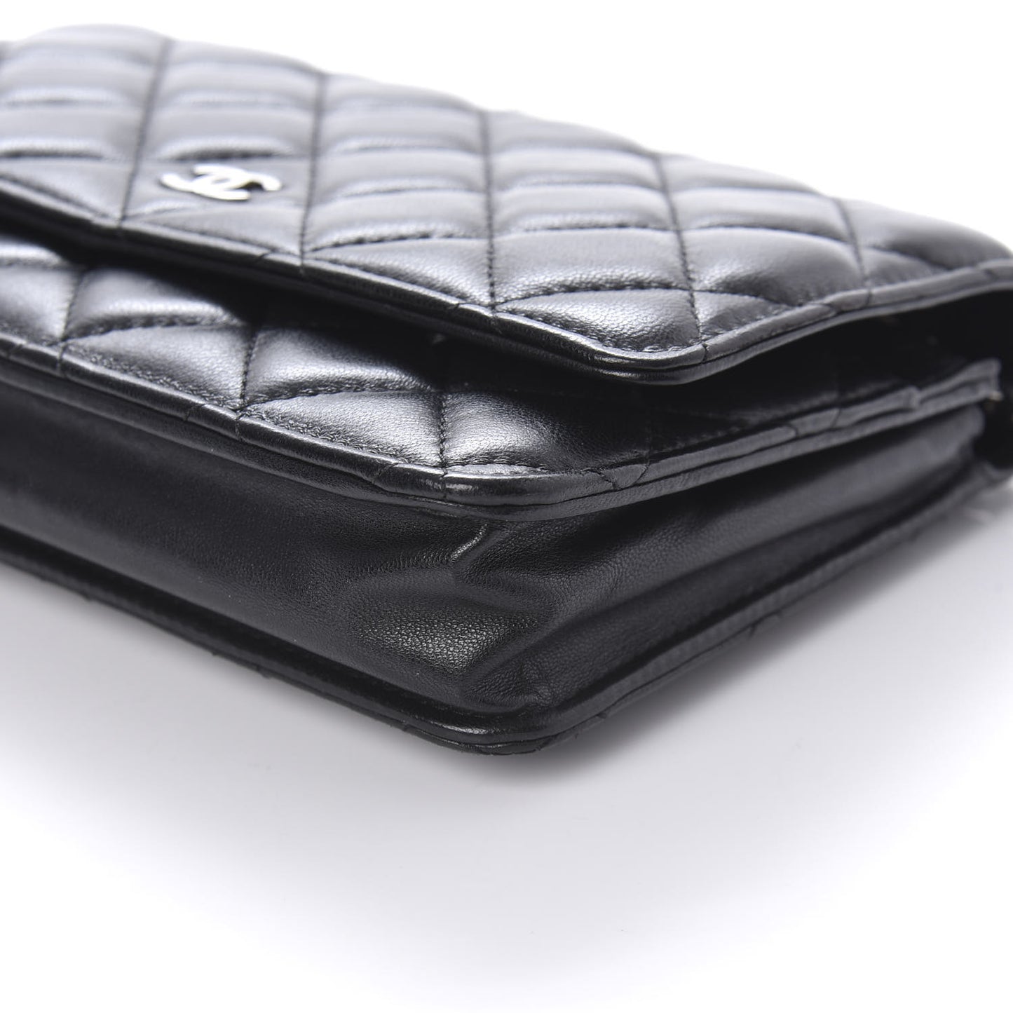 Lambskin Quilted Wallet On Chain WOC Black
