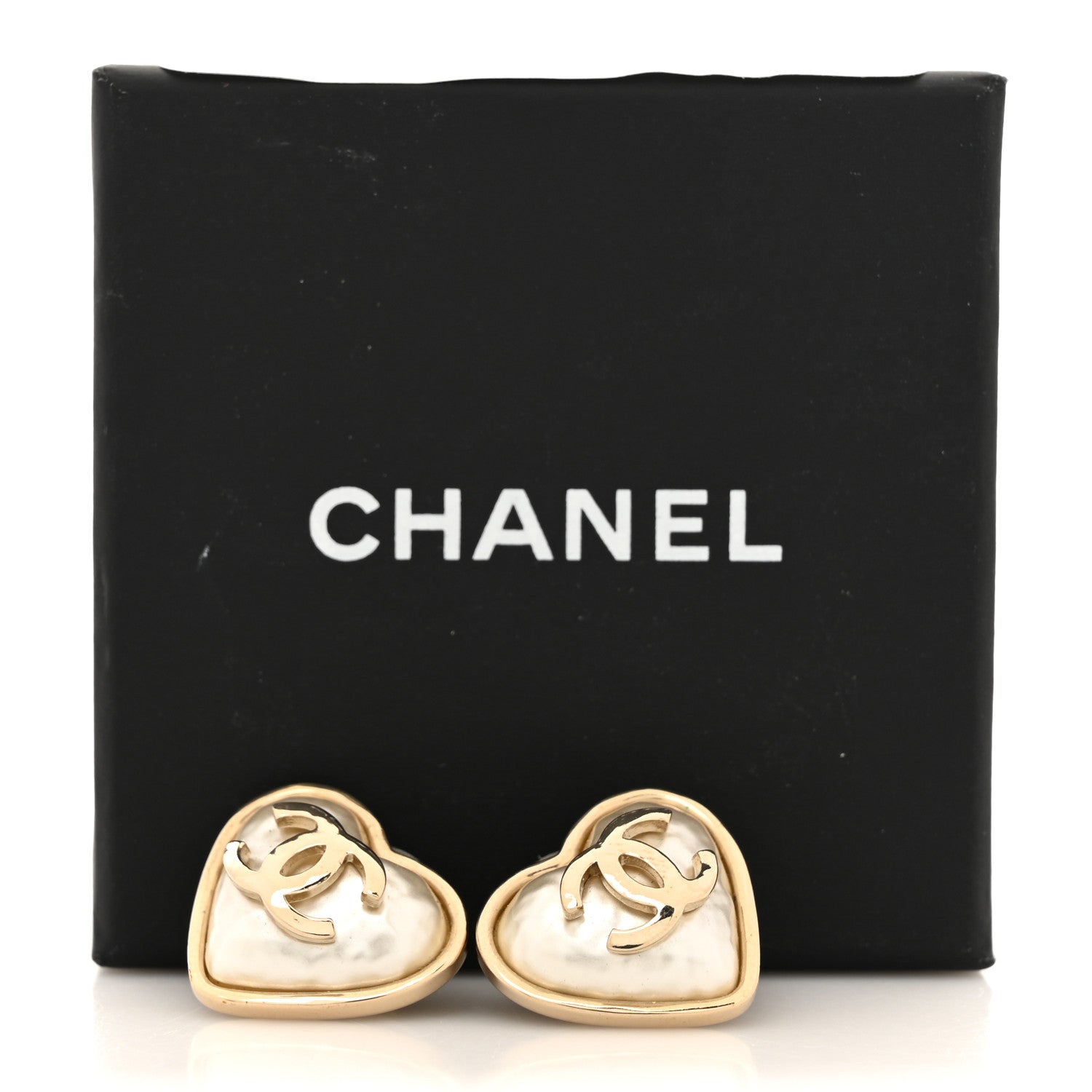Chanel Pearl CC Heart Earrings Gold 5 of 5