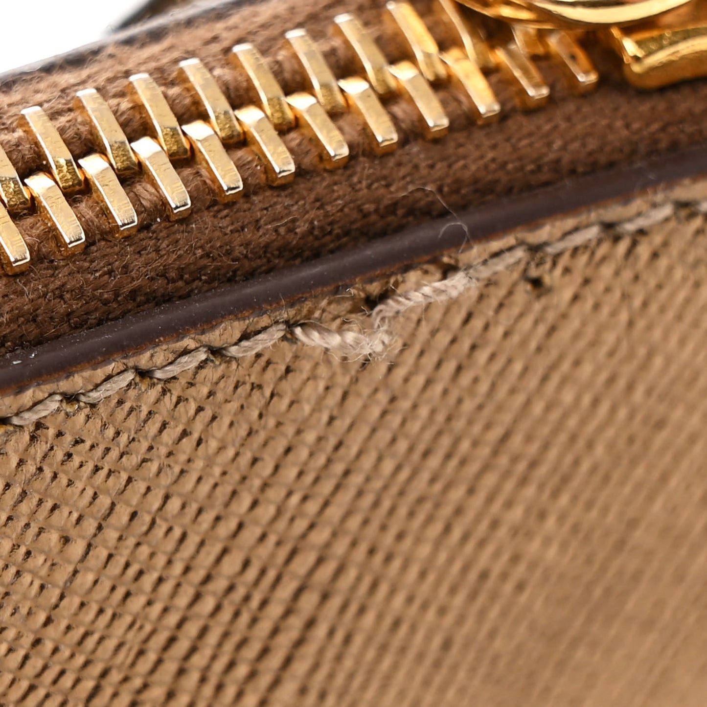 Metallic Saffiano Pochette Platino