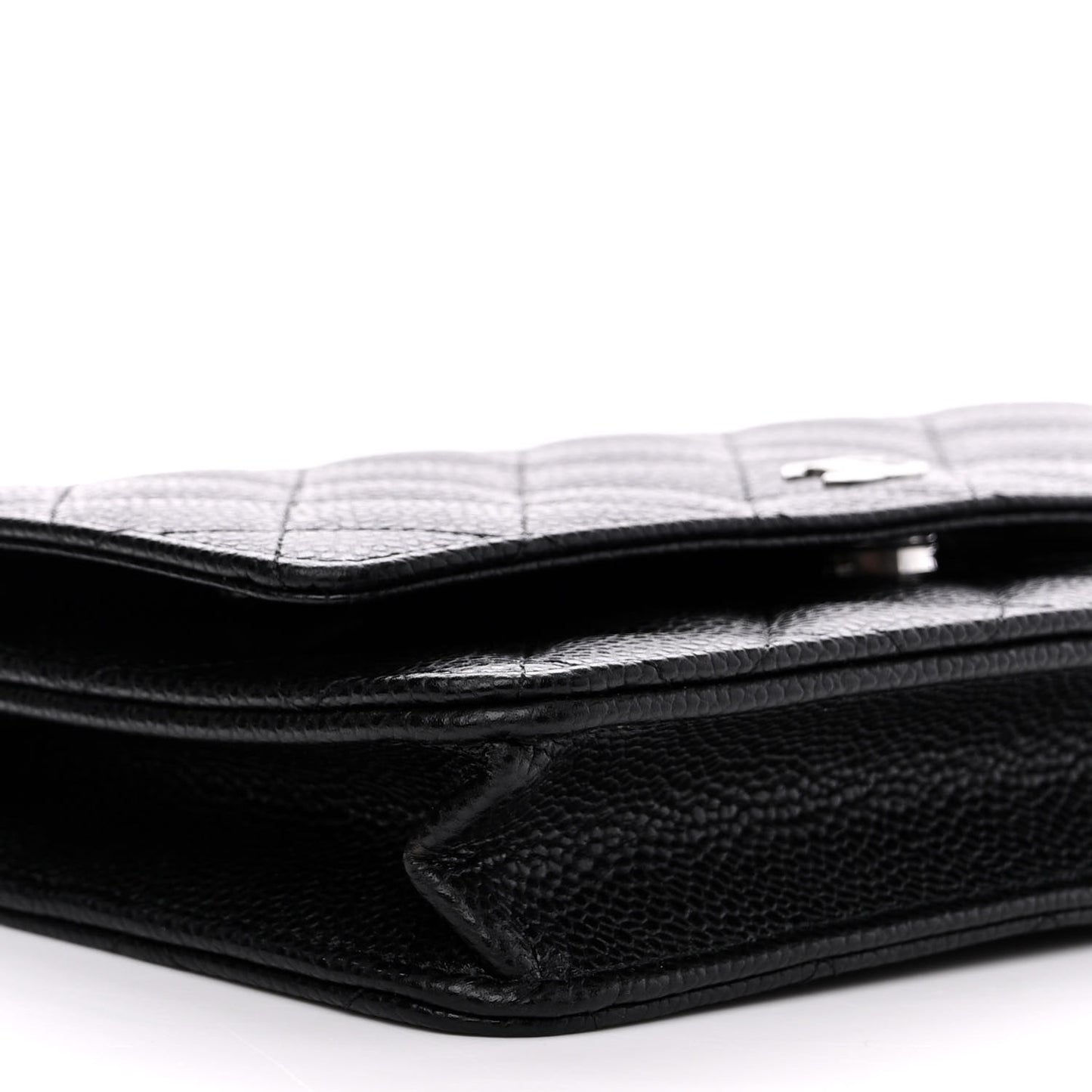 Caviar Quilted Wallet on Chain WOC Black