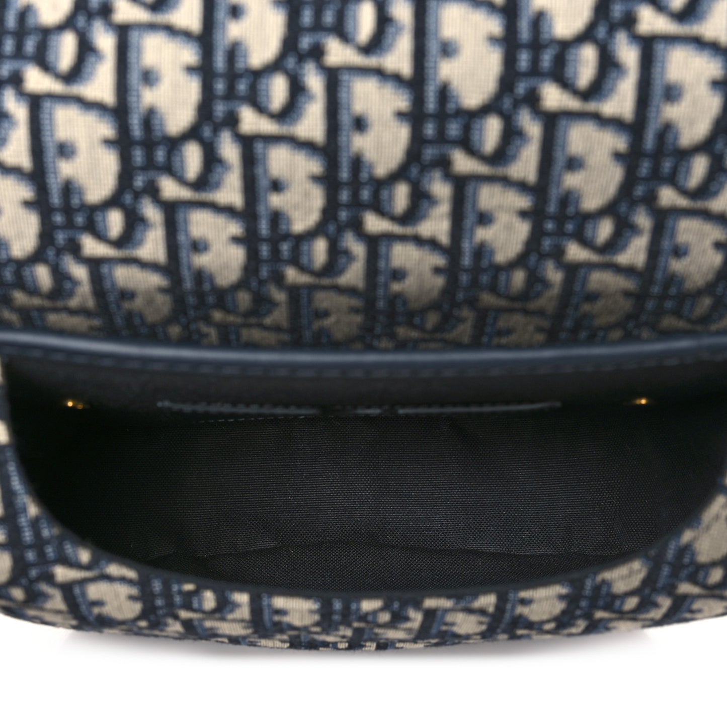 Oblique Medium Bobby Flap Blue