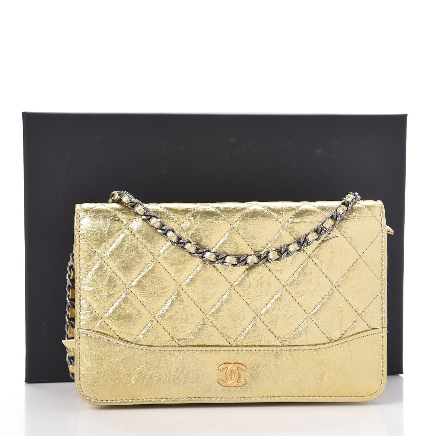 Metallic Aged Calfskin Quilted Gabrielle Wallet On Chain WOC Gold