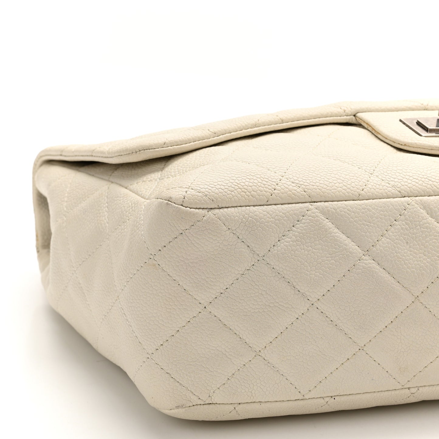 Caviar Quilted Jumbo Single Flap Bijoux Chain Ivory