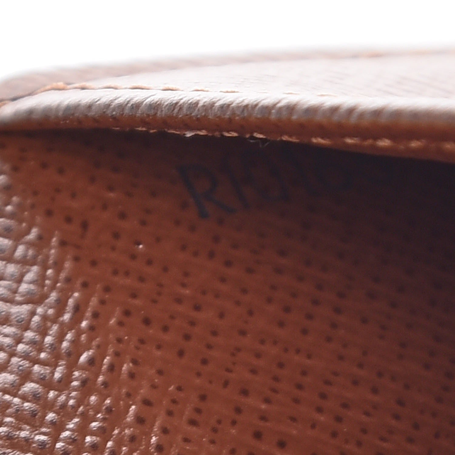 Louis Vuitton Monogram Small Ring Agenda Cover 7 of 7