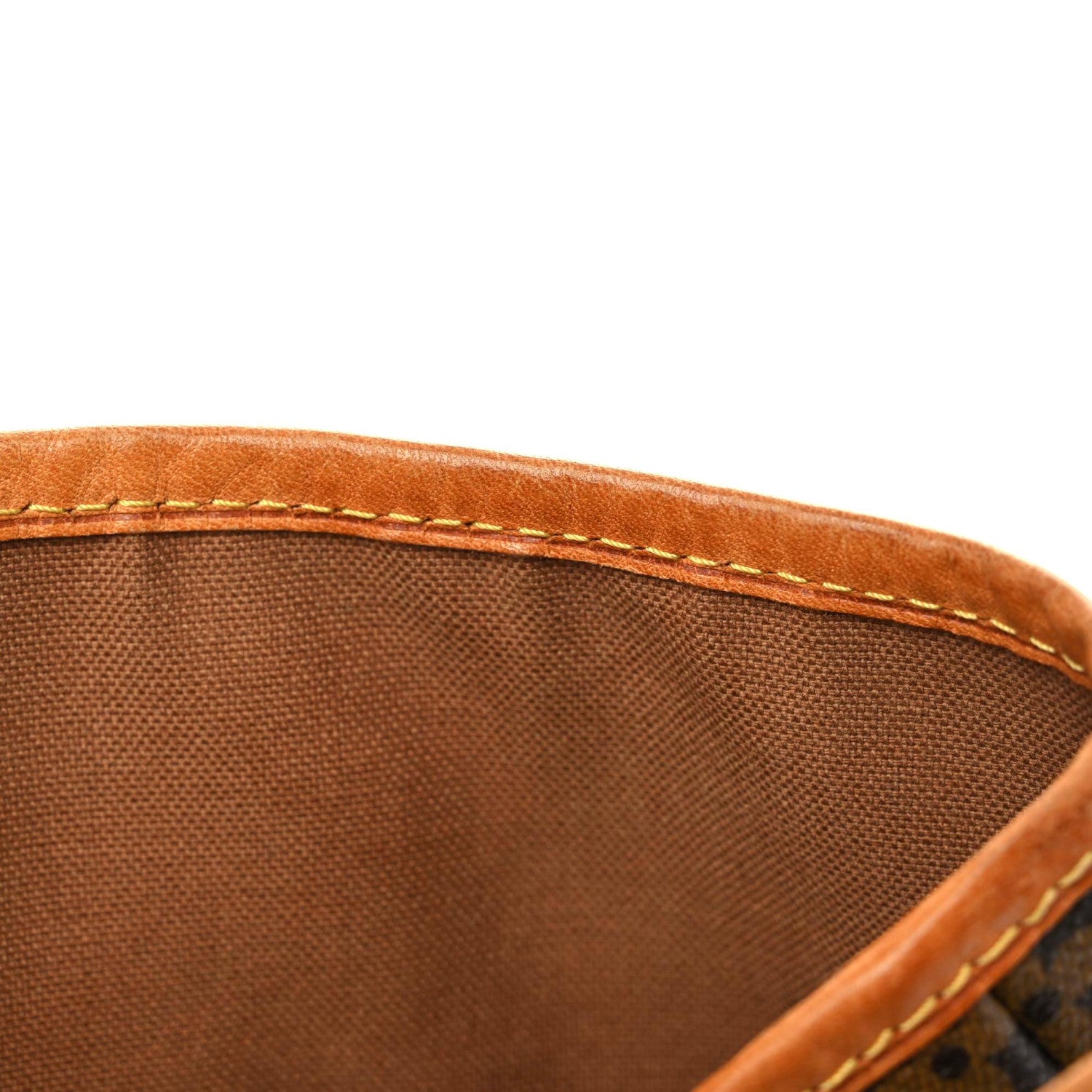 Louis Vuitton Monogram Batignolles Horizontal 21 of 24