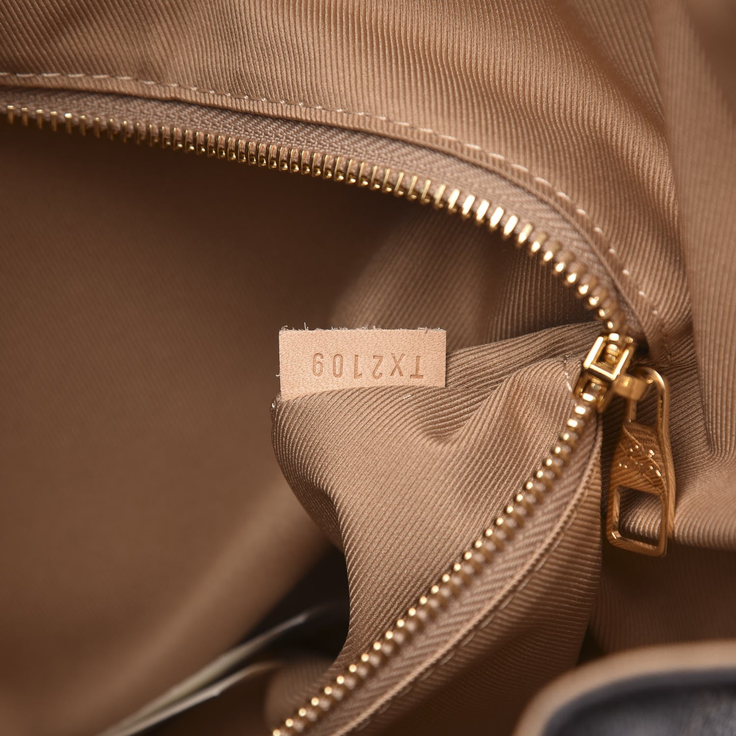 Louis Vuitton Monogram Graceful MM 7 of 11