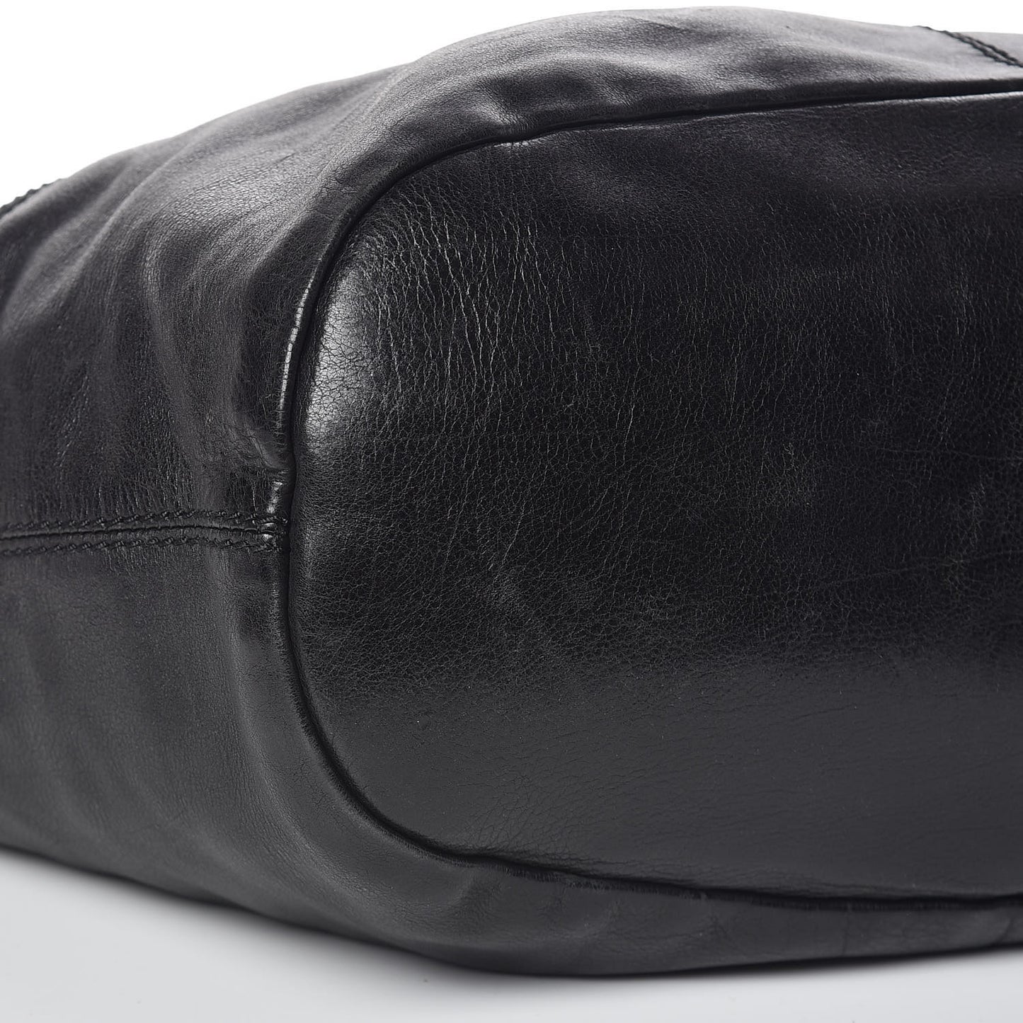Calfskin Medium Nightingale Black