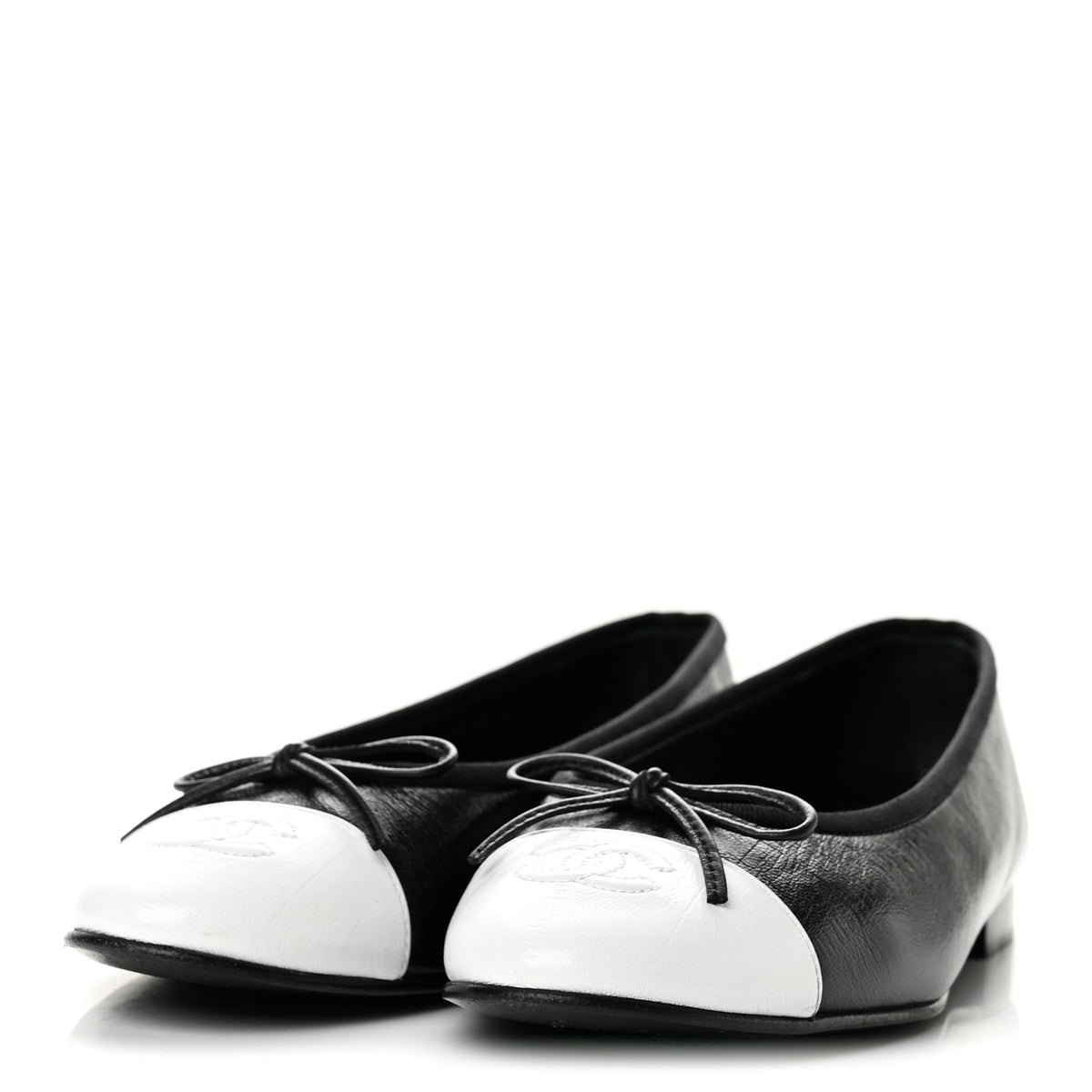 Chanel Crumpled Shiny Lambskin CC Cap Toe Ballerina Flats 37.5 Black White 4 of 10