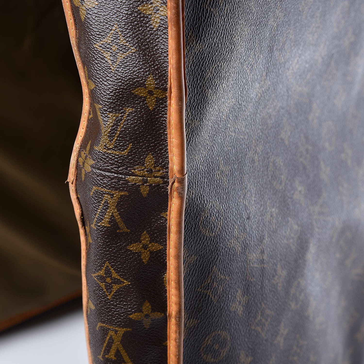 Louis Vuitton Monogram Garment Bag 9 of 26