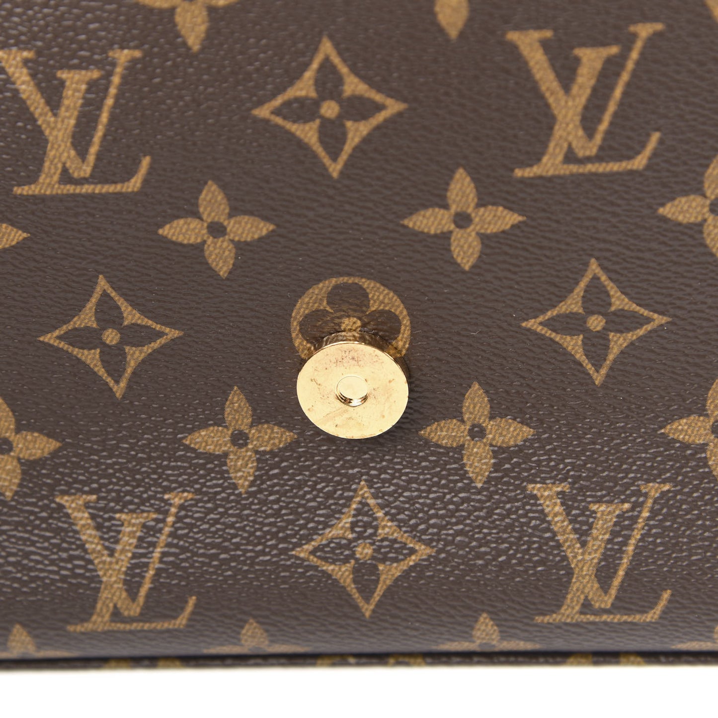 Epi Monogram Saint Michel Black