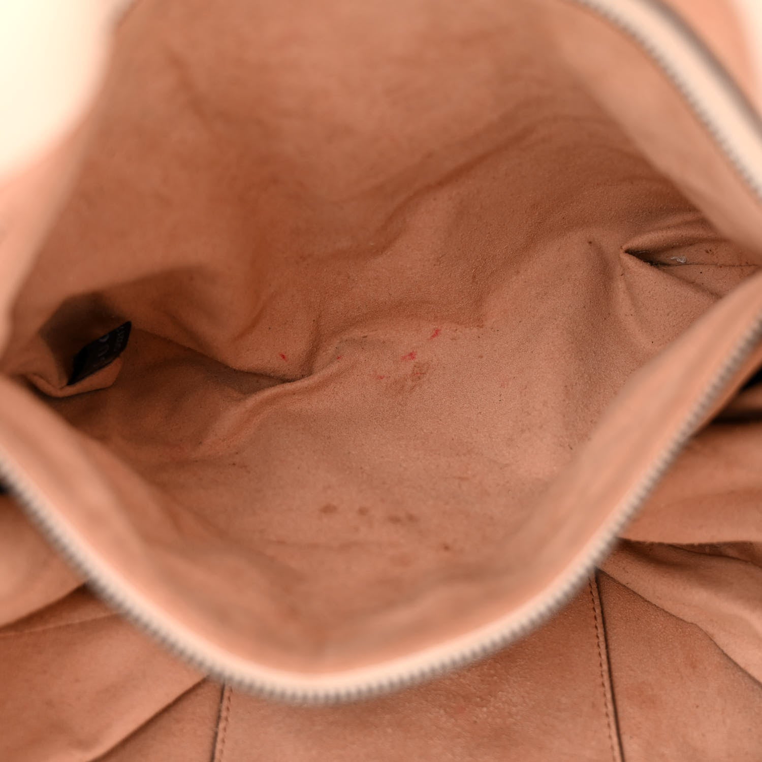 Gucci Calfskin Matelasse Medium GG Marmont Shoulder Tote Bag White 6 of 18