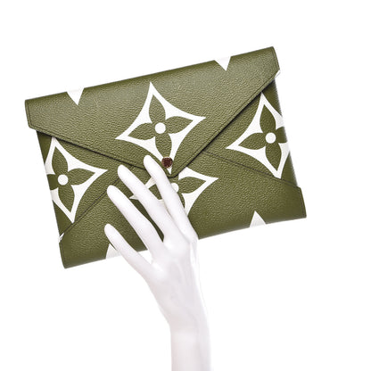 Louis Vuitton Monogram Giant Kirigami Pochette Set 2 of 14