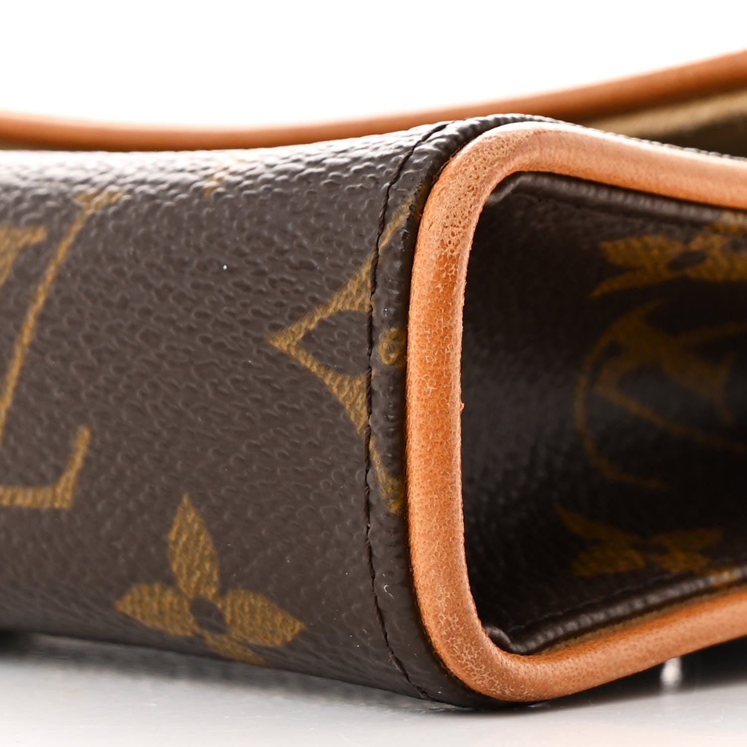 Louis Vuitton Monogram Pochette Florentine M 9 of 9
