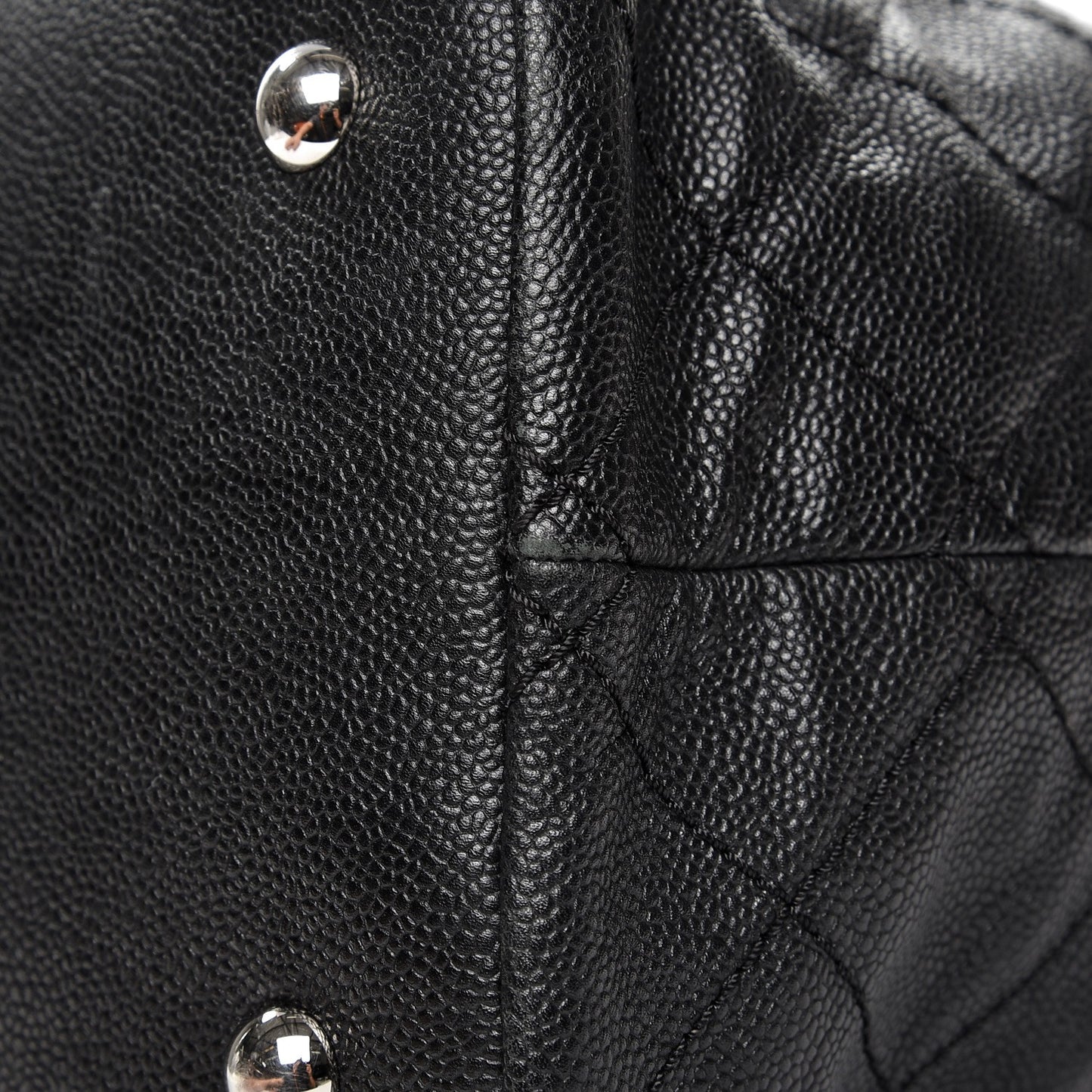 Grained Calfskin Quilted Large Daily Shopping Tote Black