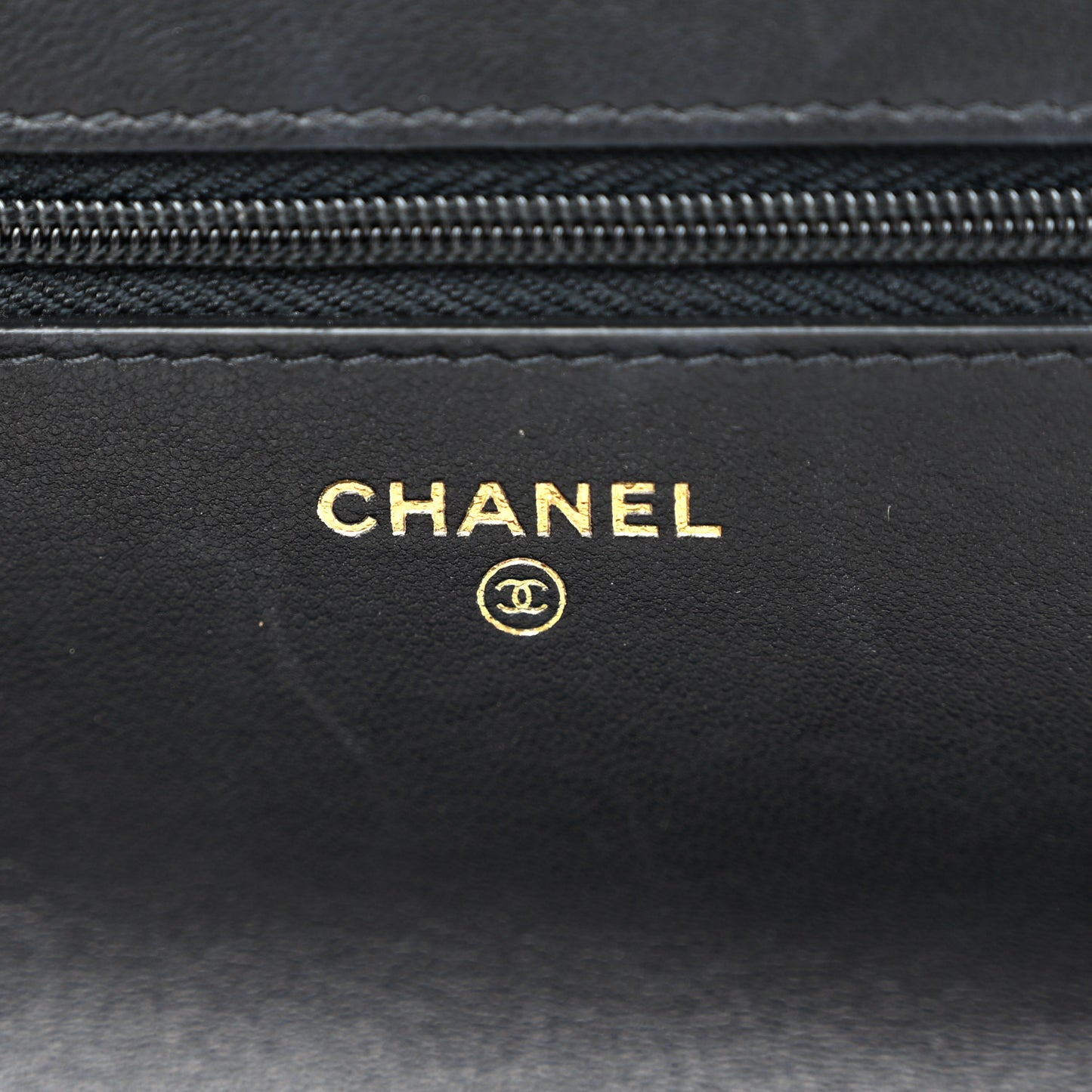 Lambskin Quilted Wallet On Chain WOC Black