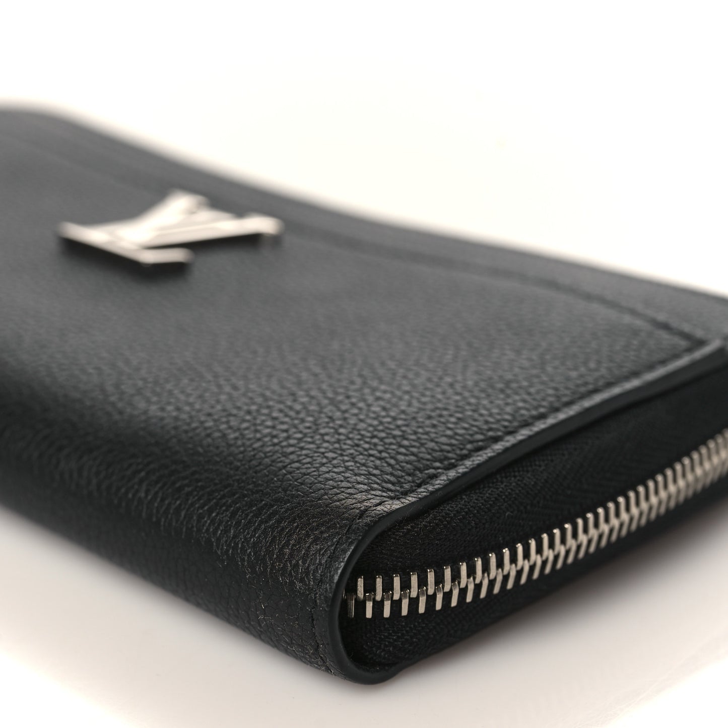 Calfskin Zippy Lockme Wallet Black