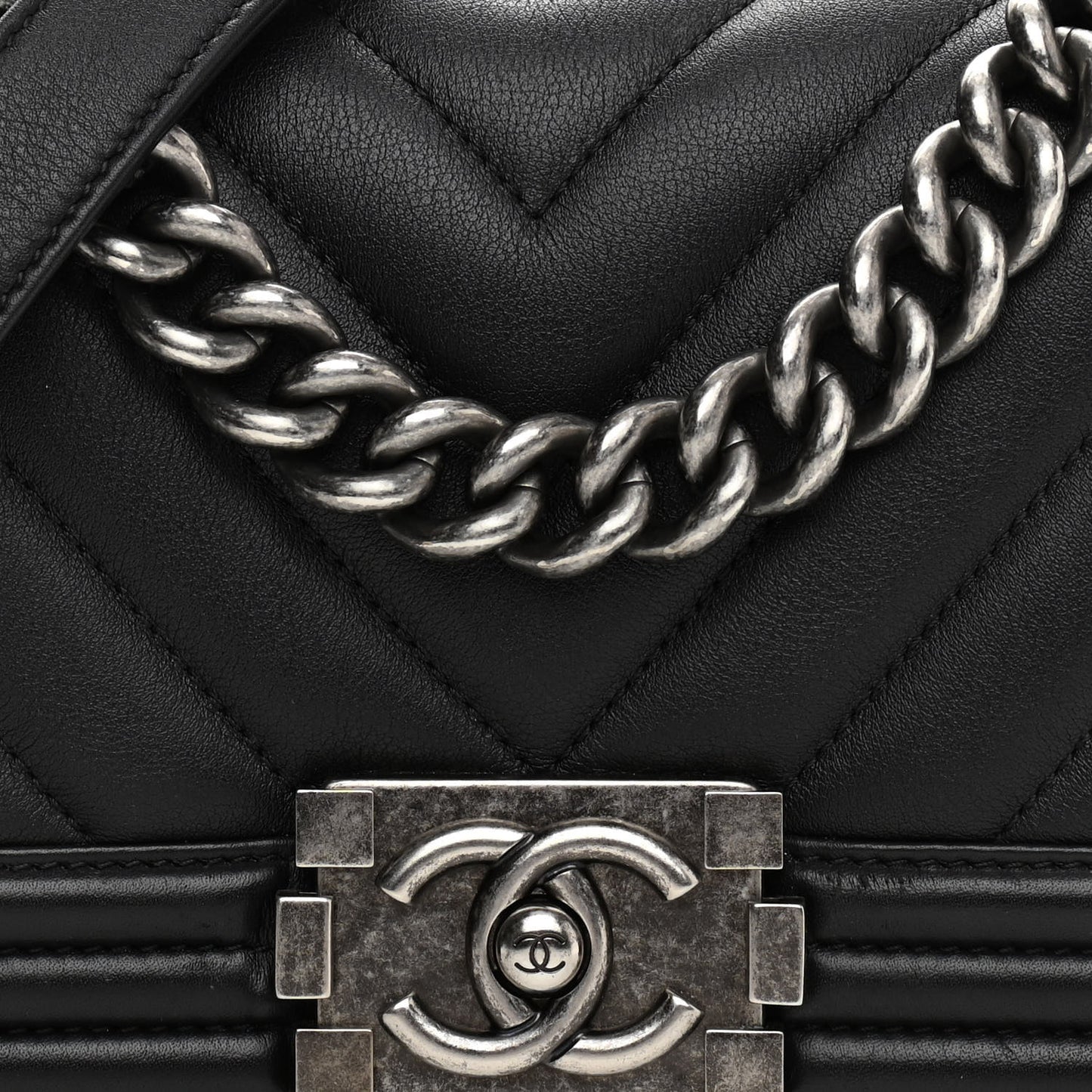 Calfskin Chevron Quilted Small Boy Flap Black